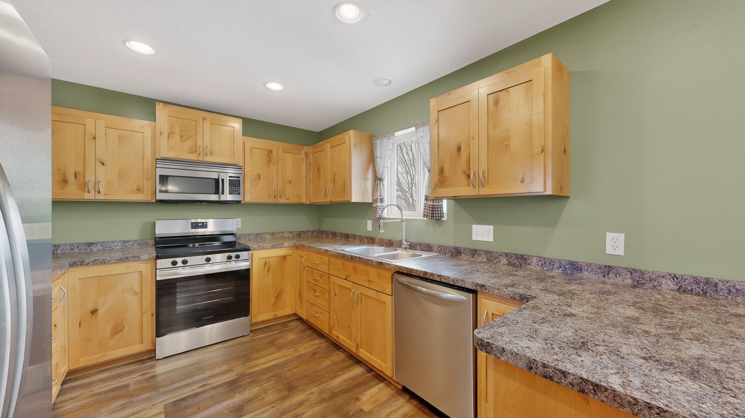 29019 Danel Avenue Property Photo 2