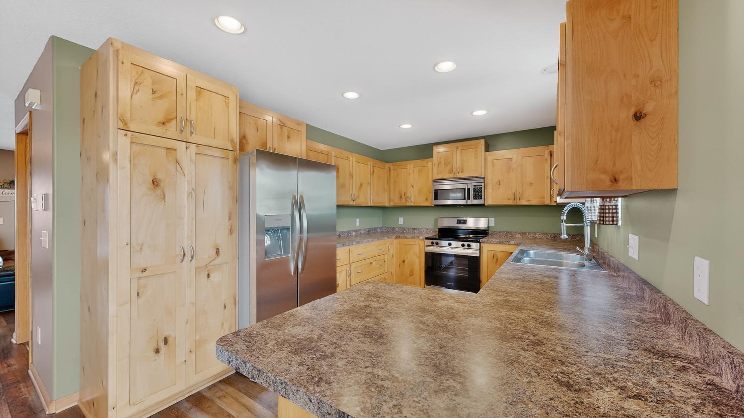 29019 Danel Avenue Property Photo 4
