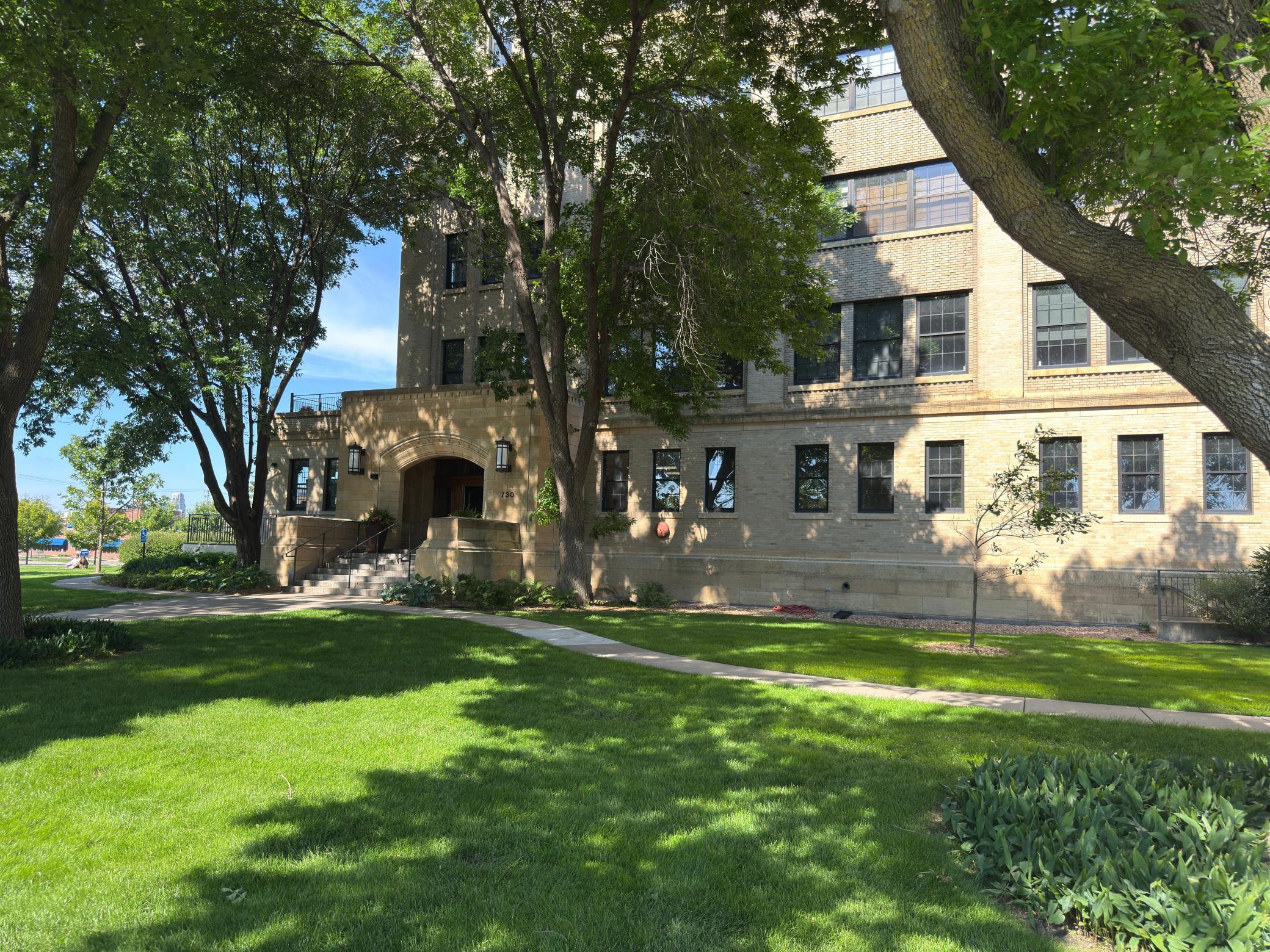 730 Stinson Boulevard 407 Property Photo 1