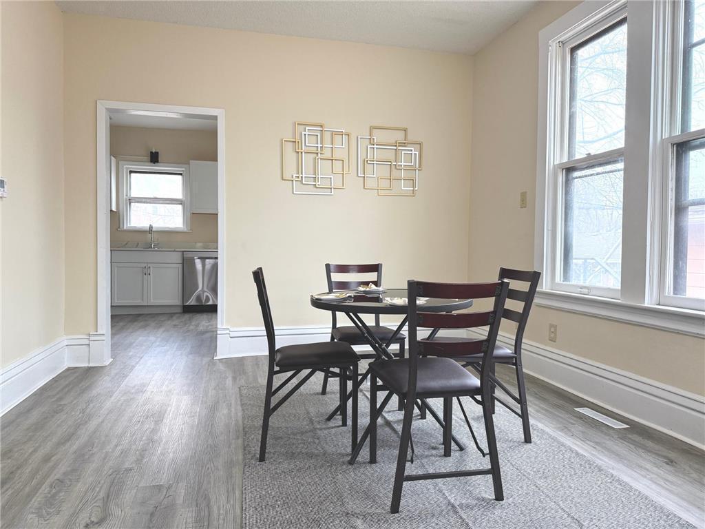 869 Lawson Avenue E Property Photo 6