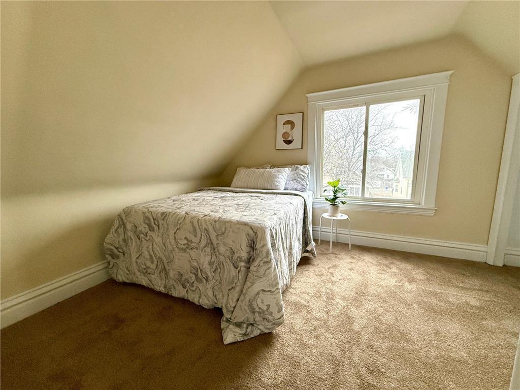 869 Lawson Avenue E Property Photo 25