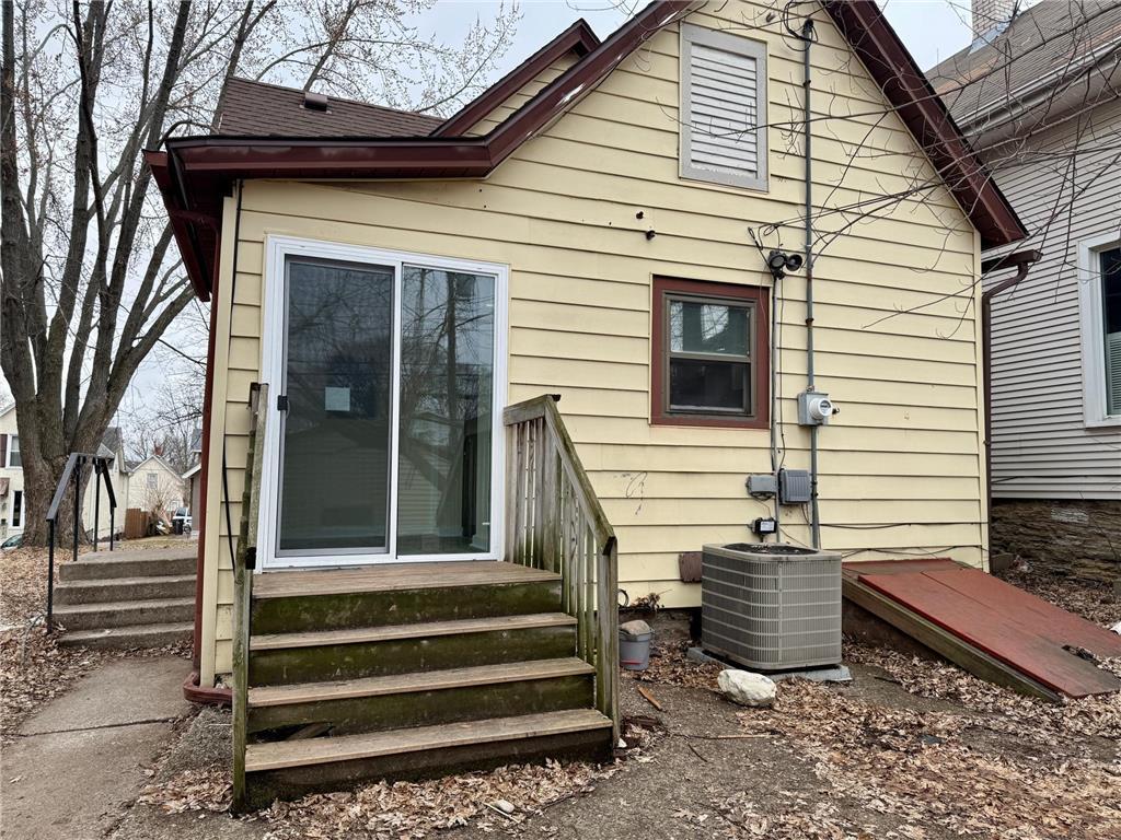 869 Lawson Avenue E Property Photo 29