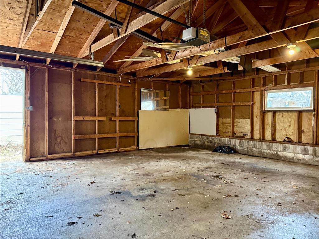 869 Lawson Avenue E Property Photo 32