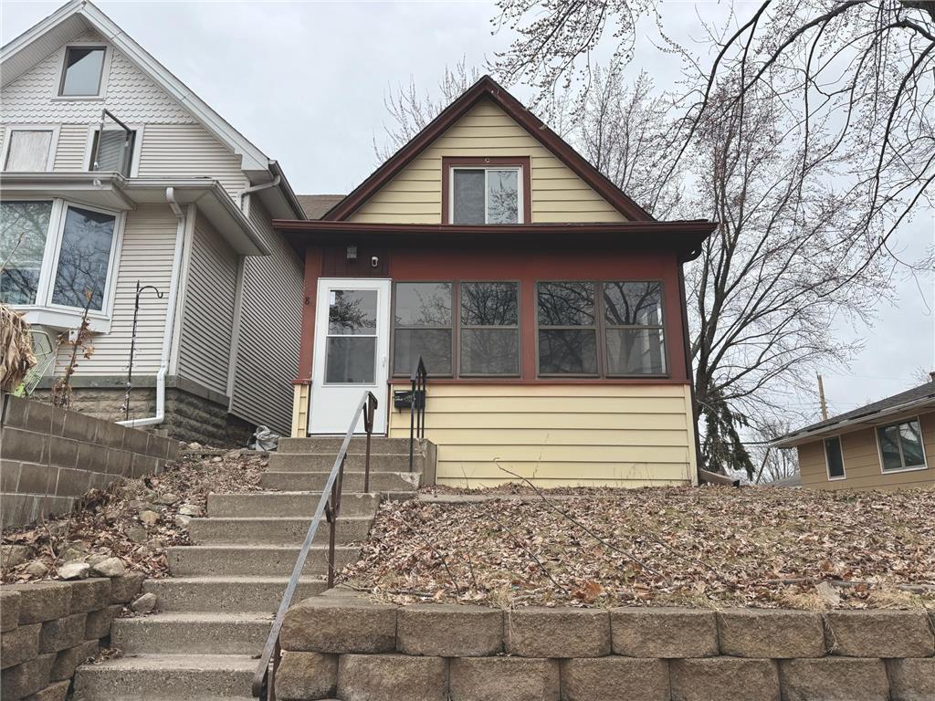 869 Lawson Avenue E Property Photo 35