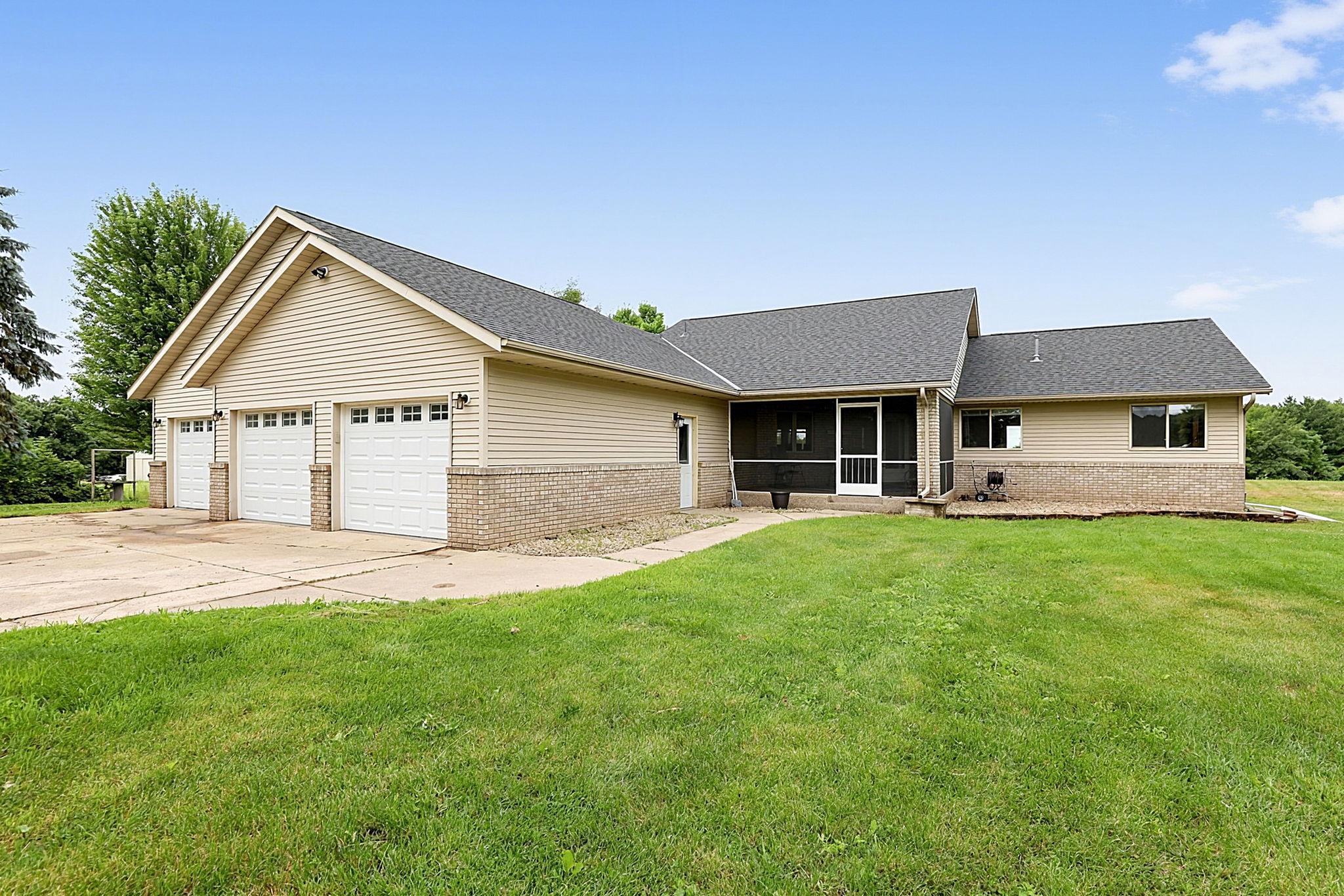 29203 Frontage Road Property Photo 1