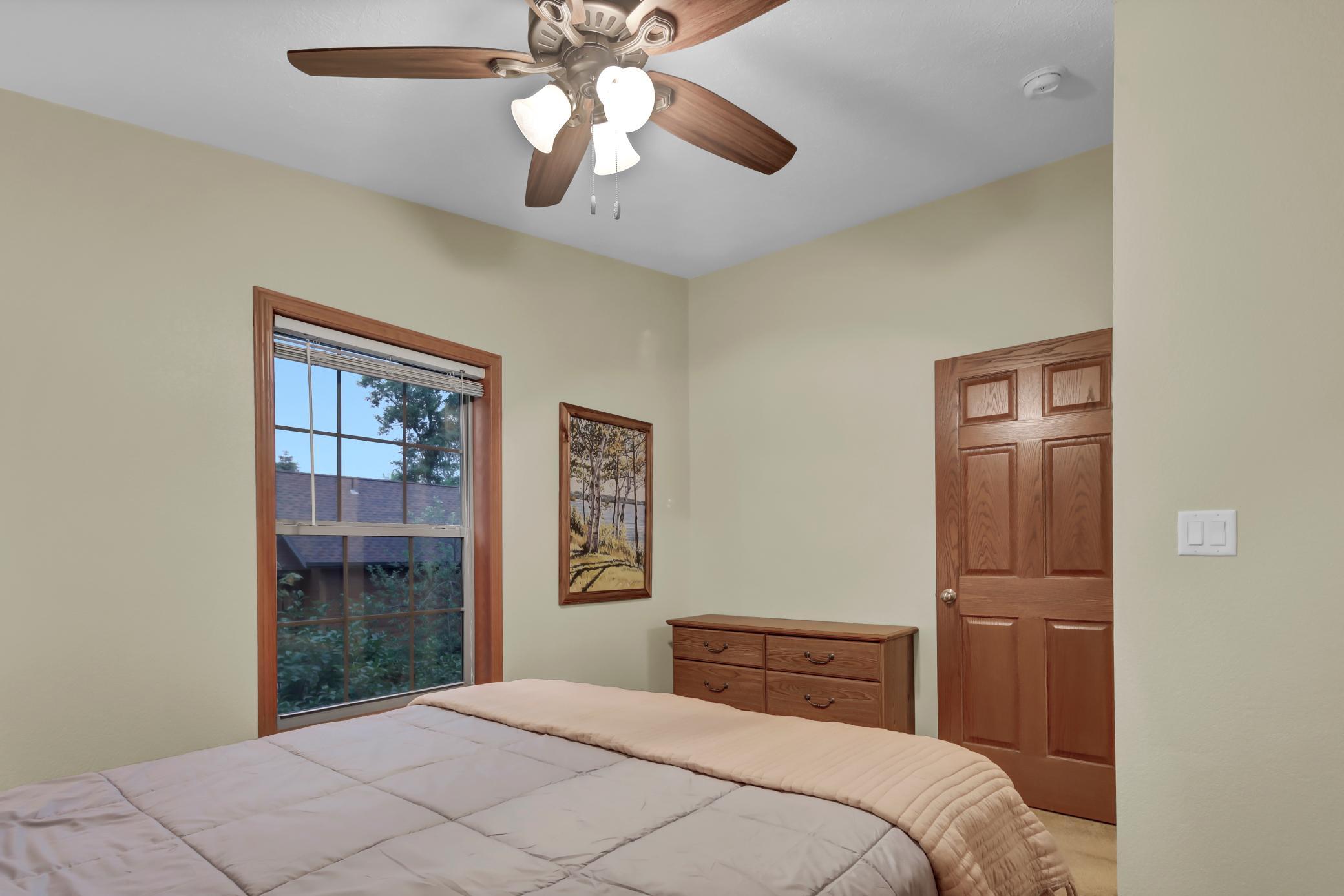 5042 White Gables Road Property Photo 17