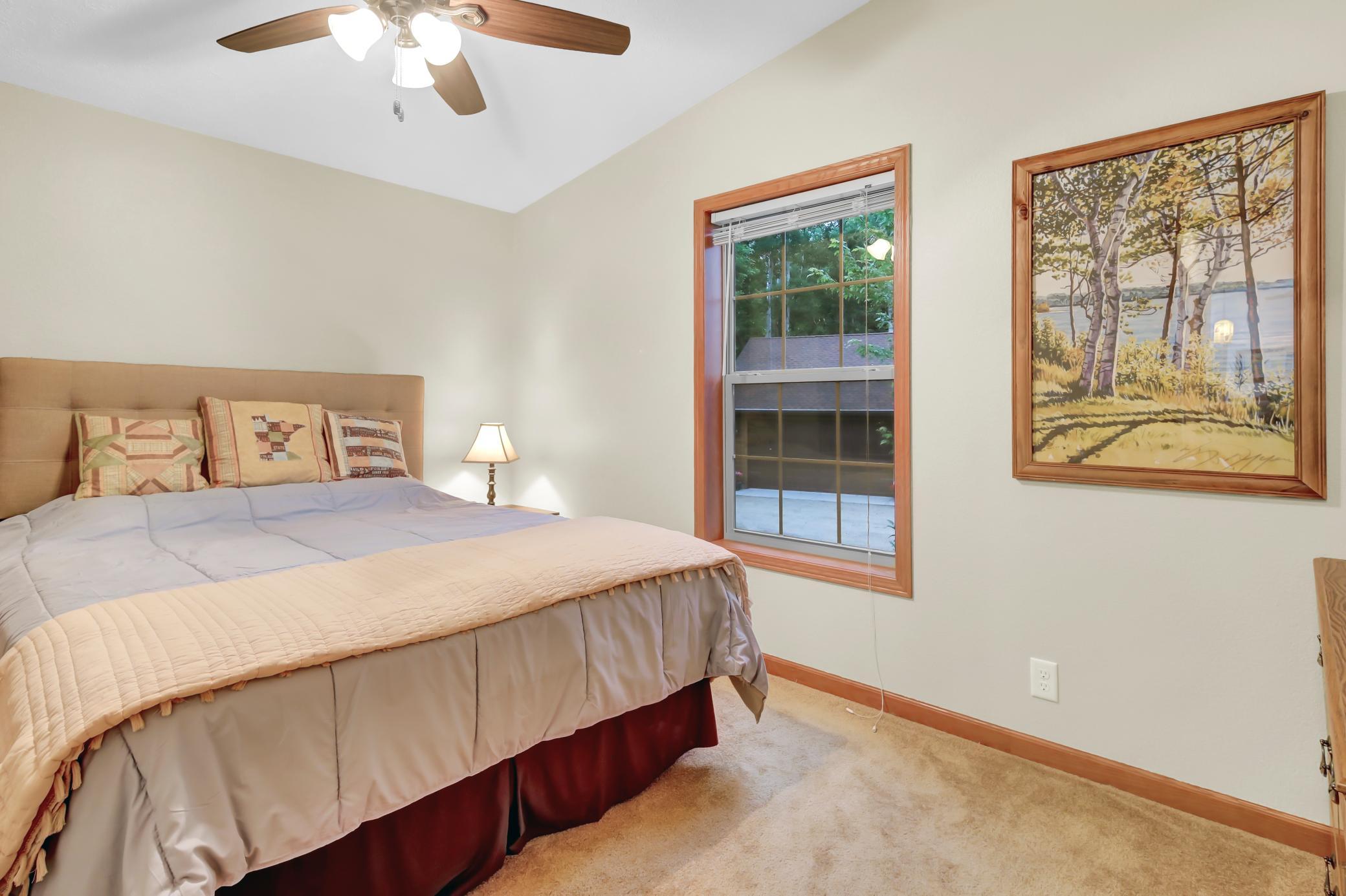 5042 White Gables Road Property Photo 19