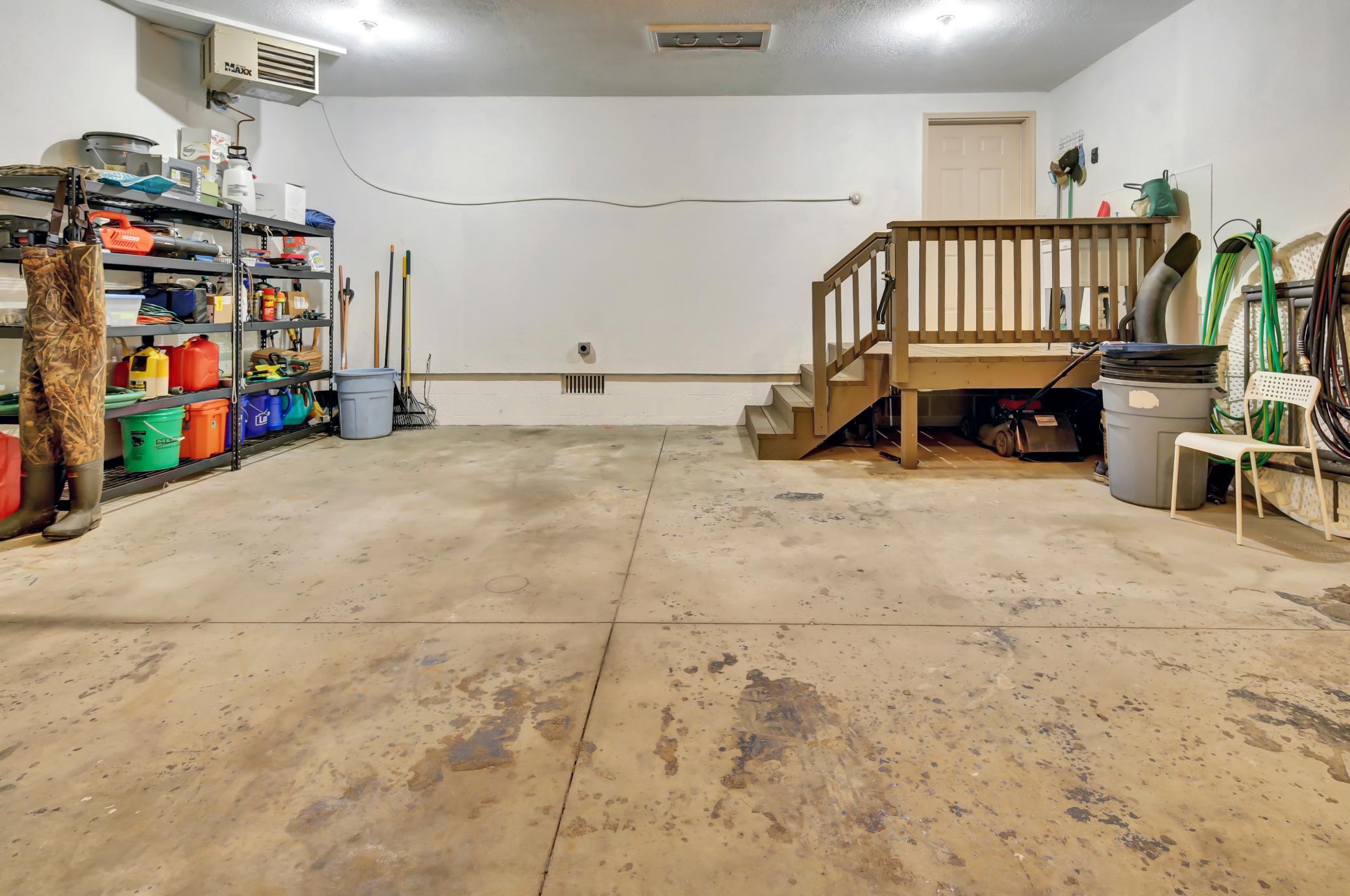 5042 White Gables Road Property Photo 31