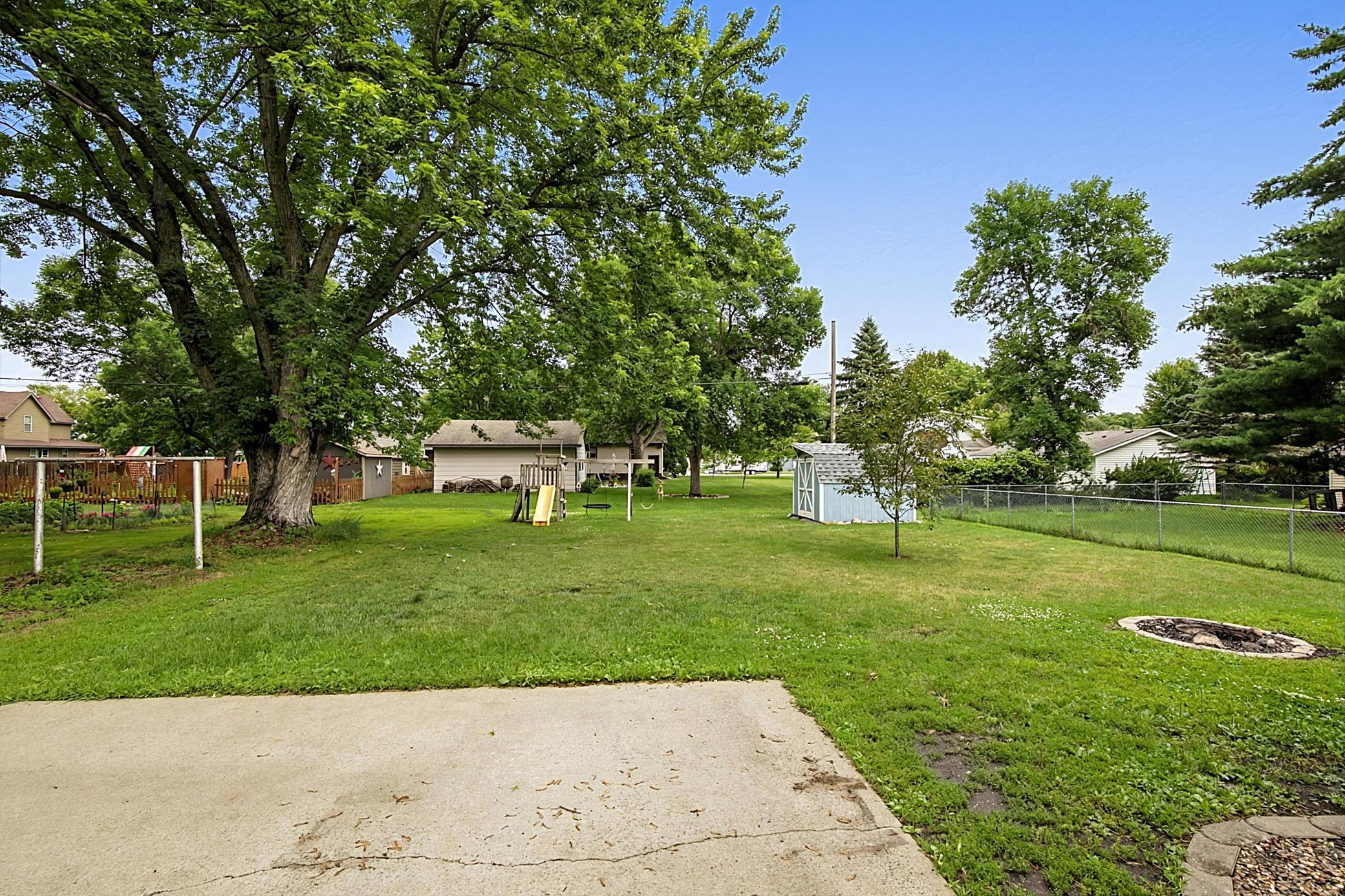 412 Red River Avenue S Property Photo 3