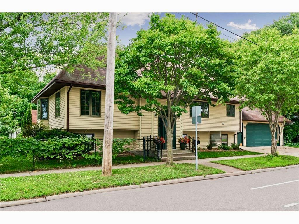 707 Hamline Avenue S Property Photo 1