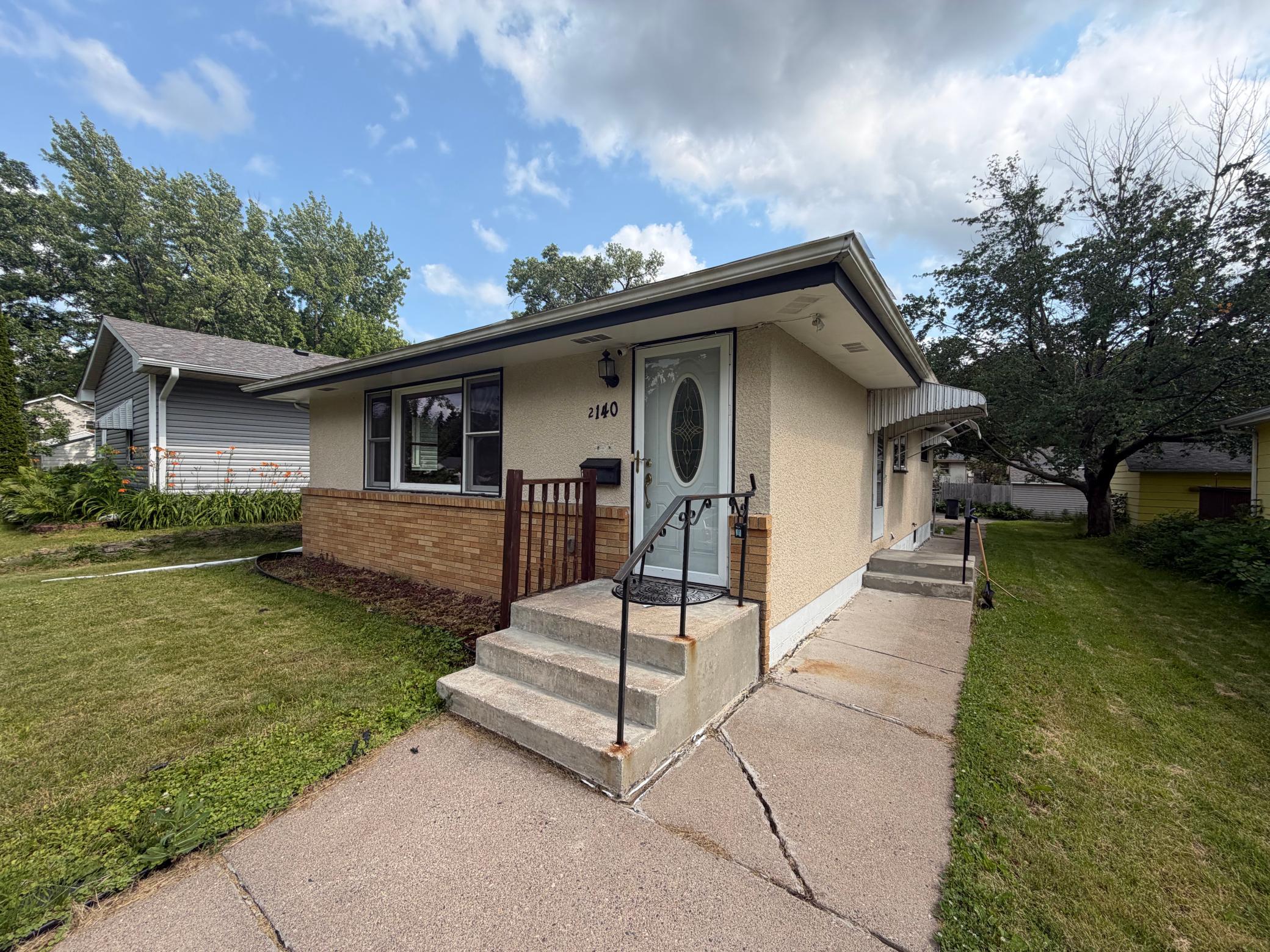 2140 Bush Avenue E Property Photo 1