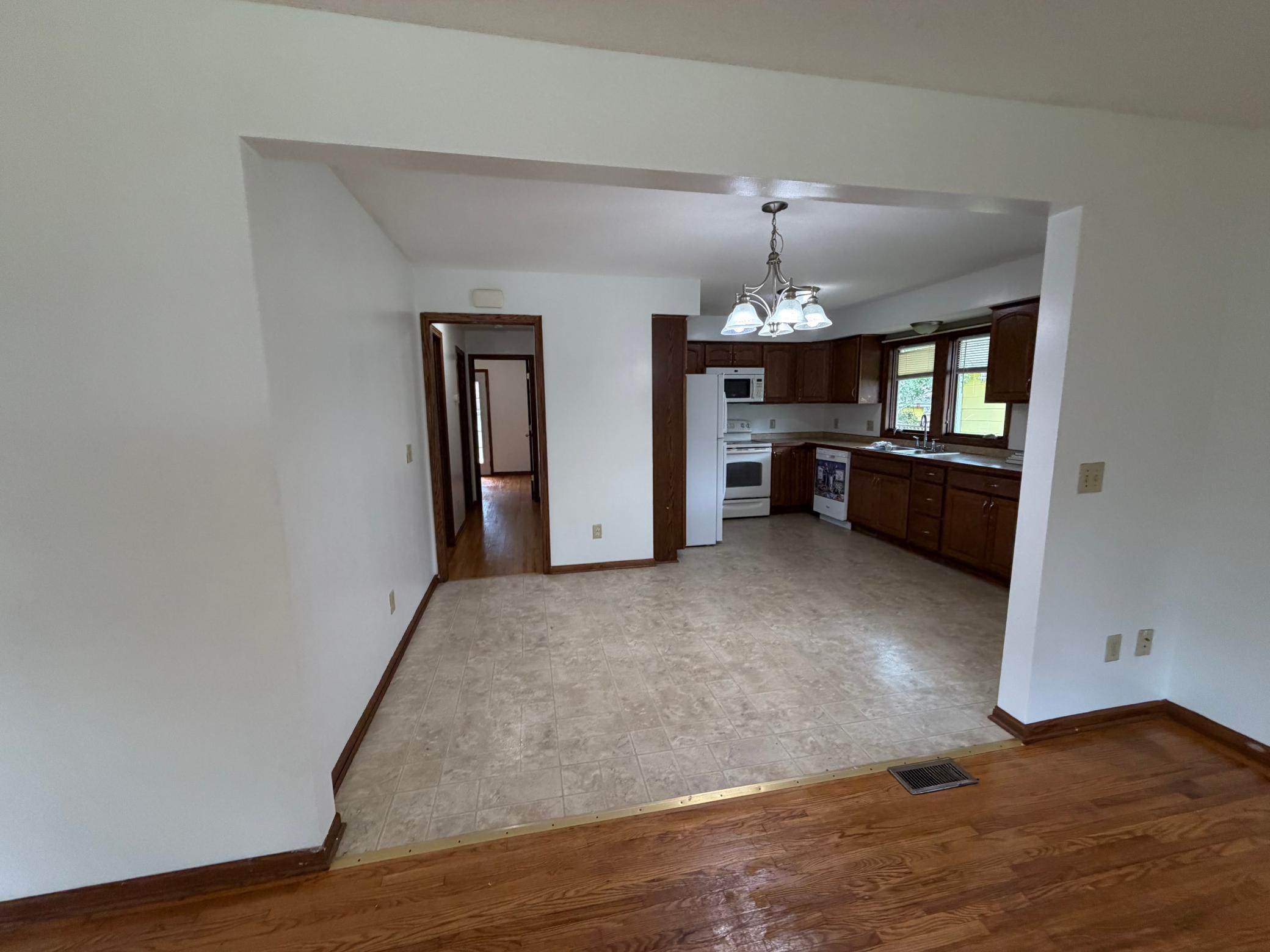 2140 Bush Avenue E Property Photo 10