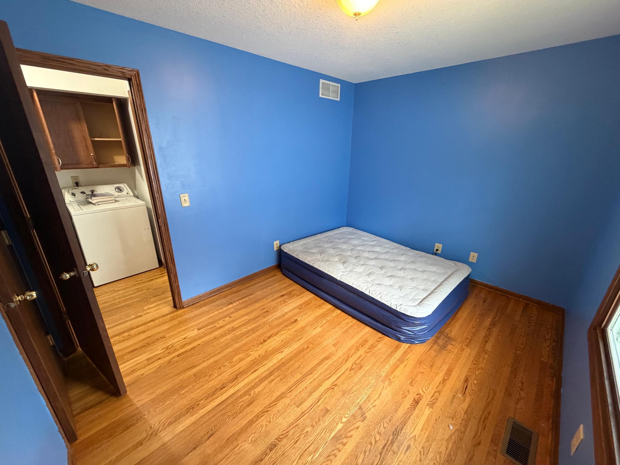2140 Bush Avenue E Property Photo 11