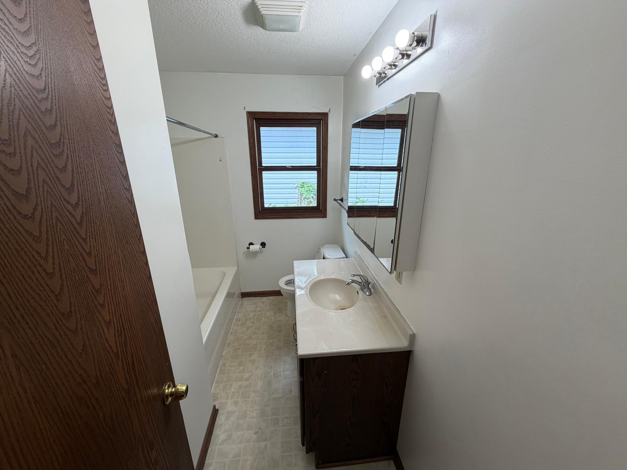 2140 Bush Avenue E Property Photo 12