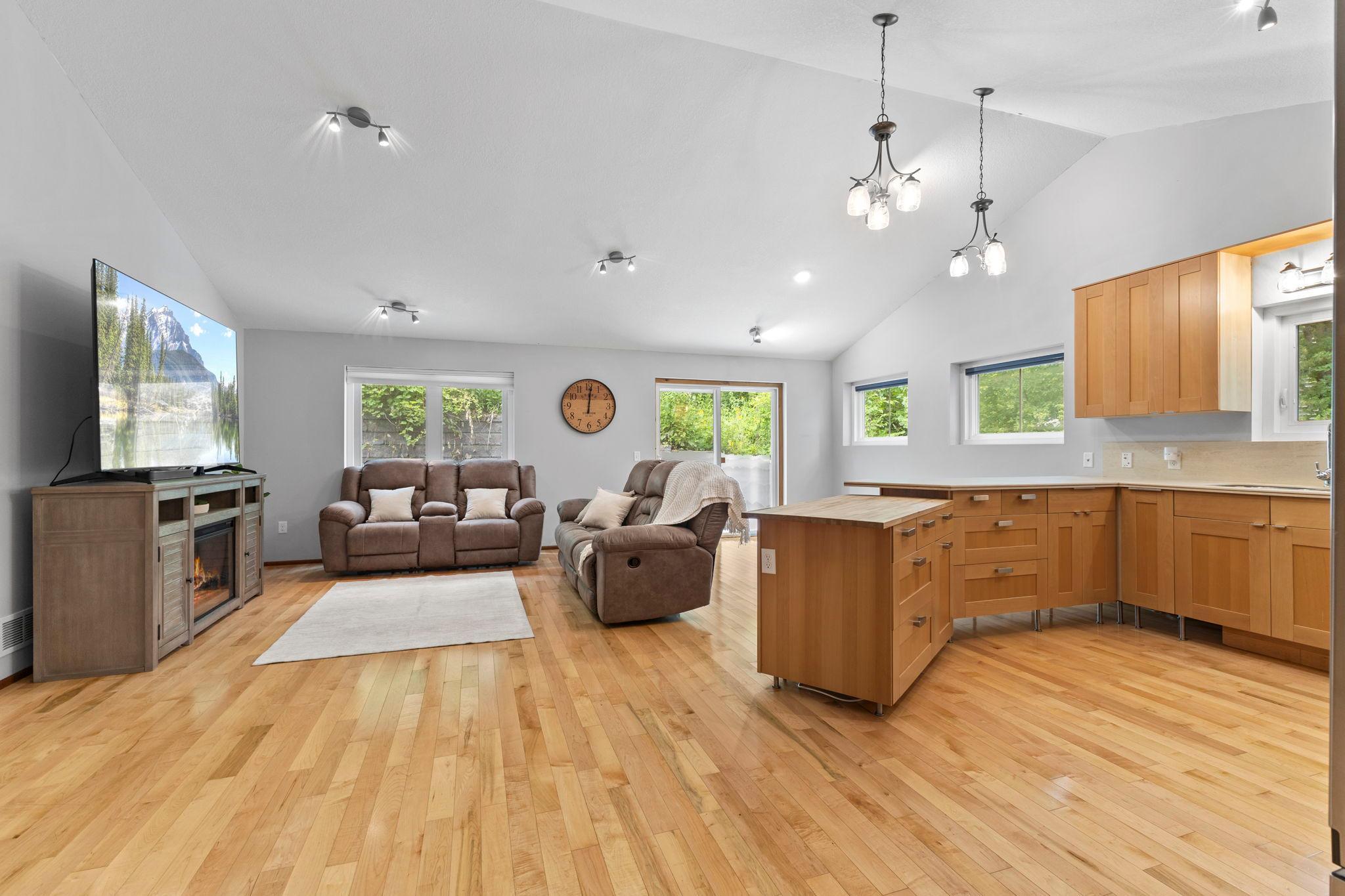 13593 Embry Way Property Photo 1