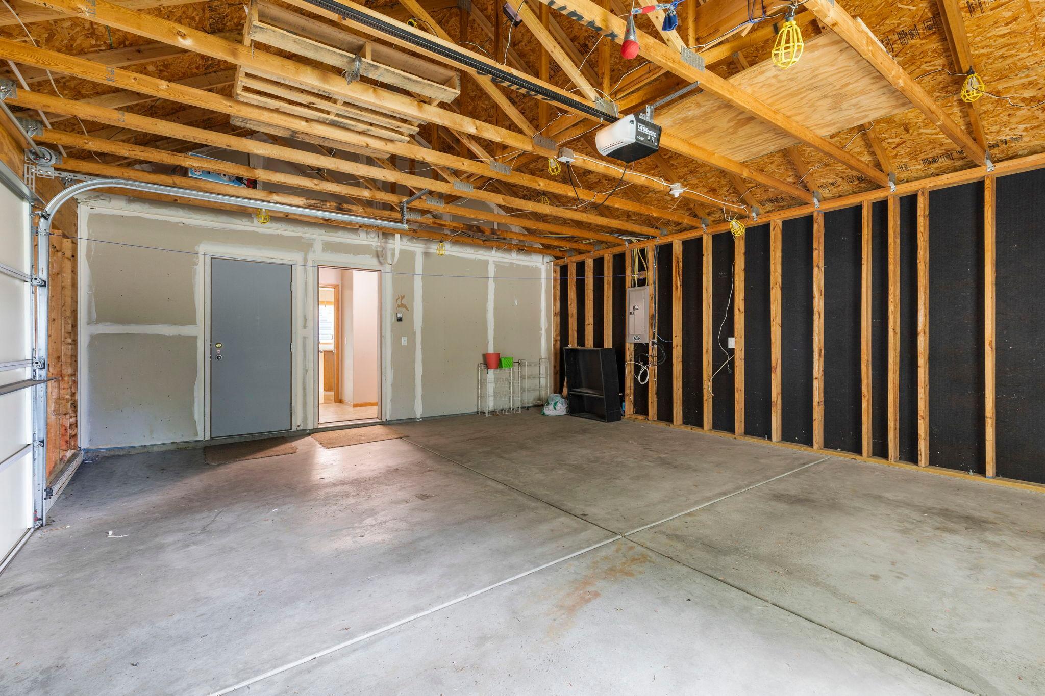 1685 Philipp Way Property Photo 27