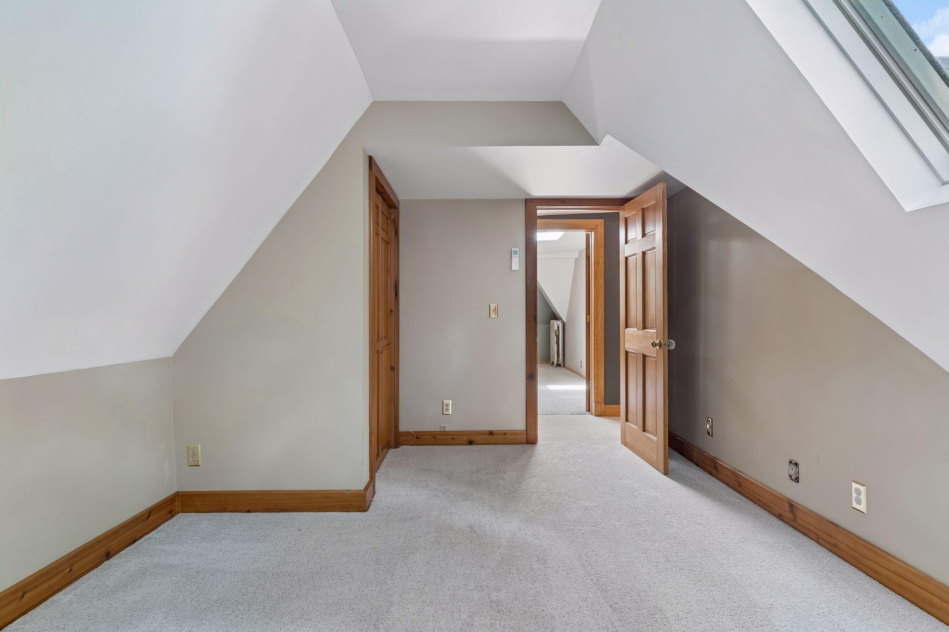 422 Laurel Avenue Property Photo 68