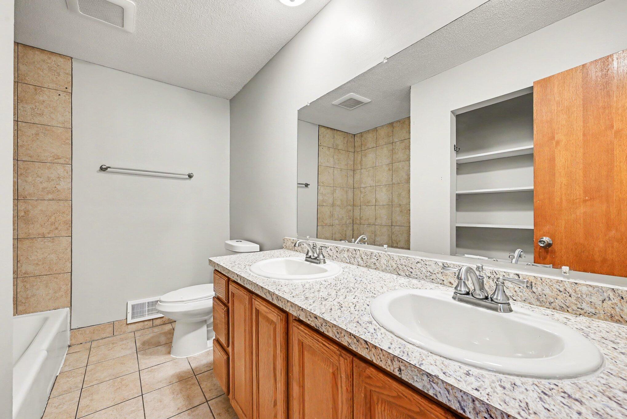 2000 Westview Drive Property Photo 16
