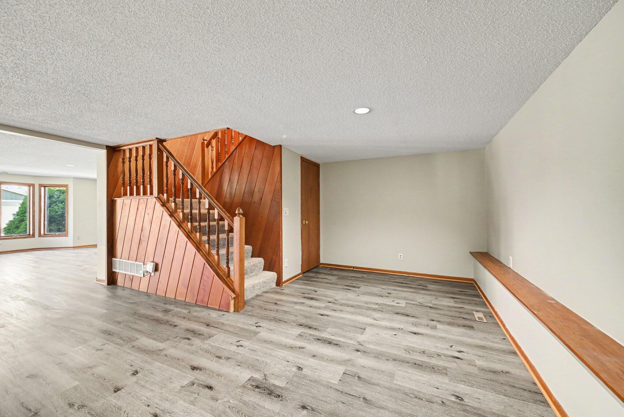 2000 Westview Drive Property Photo 26