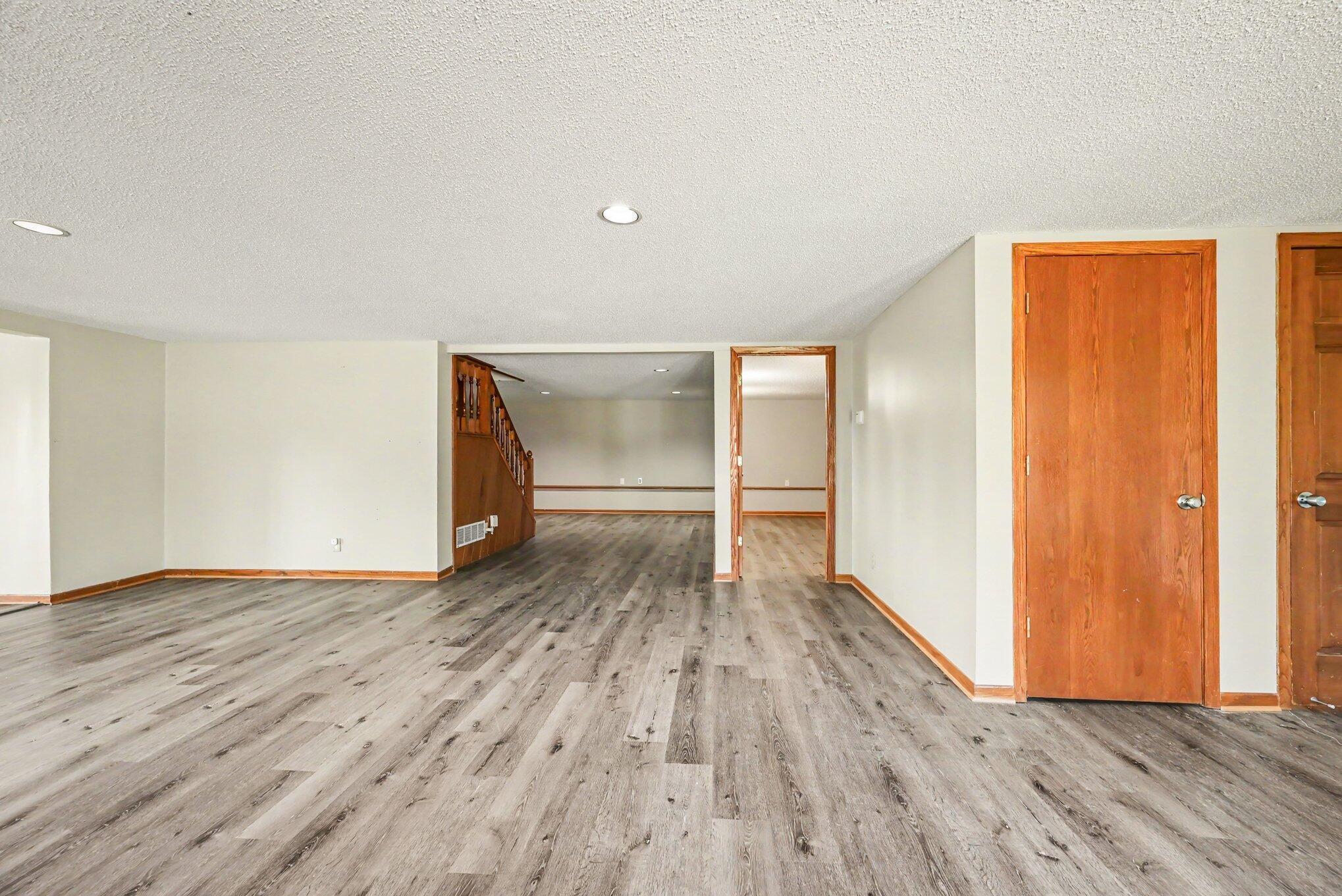 2000 Westview Drive Property Photo 27