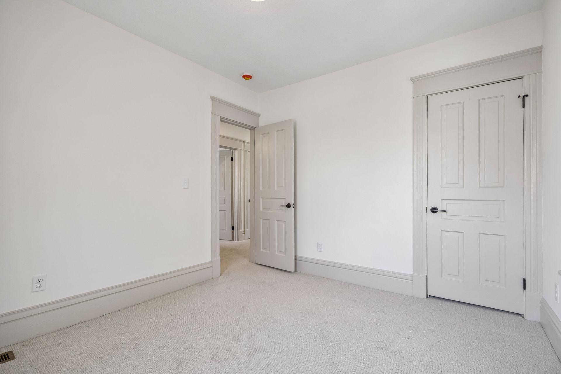 941 Hague Avenue Property Photo 31