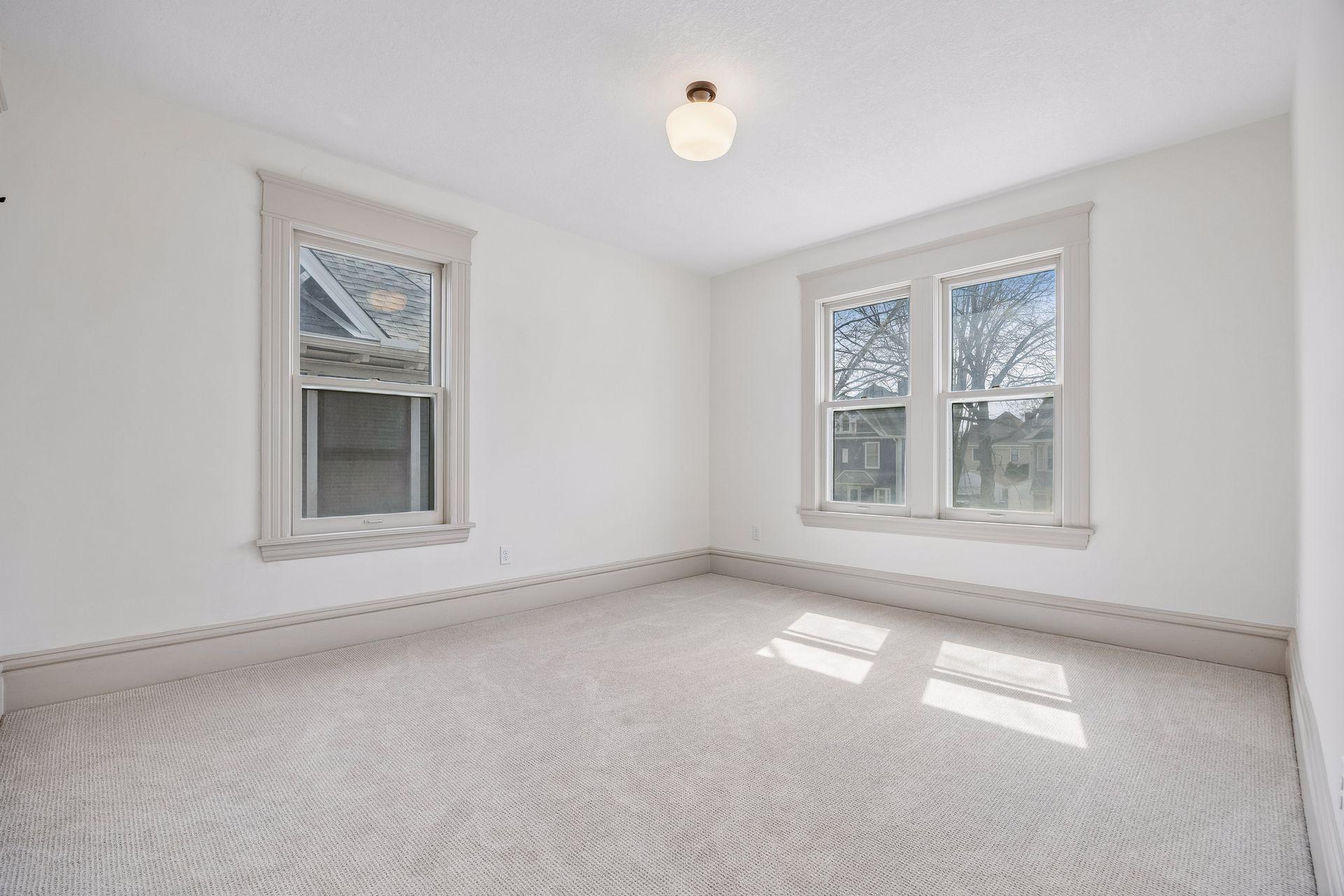941 Hague Avenue Property Photo 32