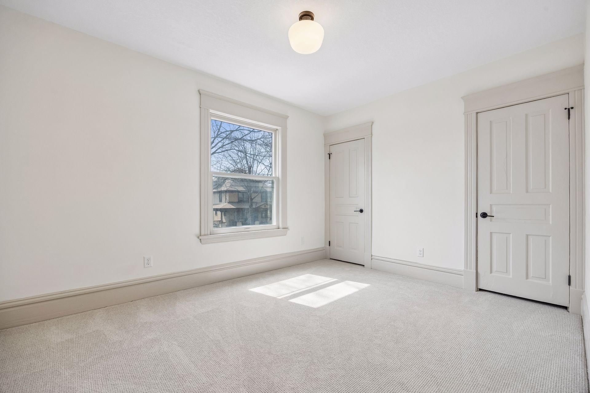 941 Hague Avenue Property Photo 34