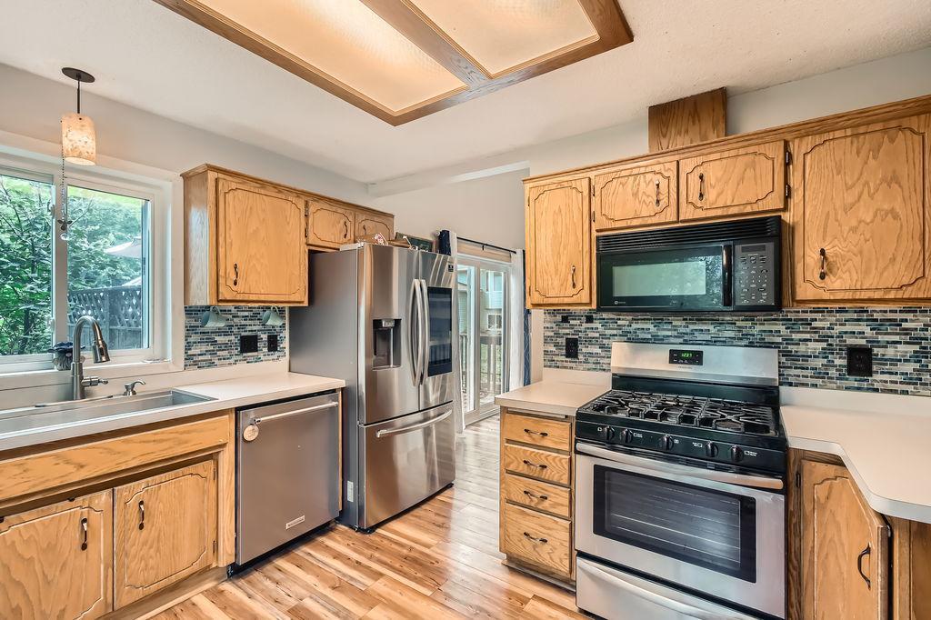 7236 Clear Ridge Property Photo 3