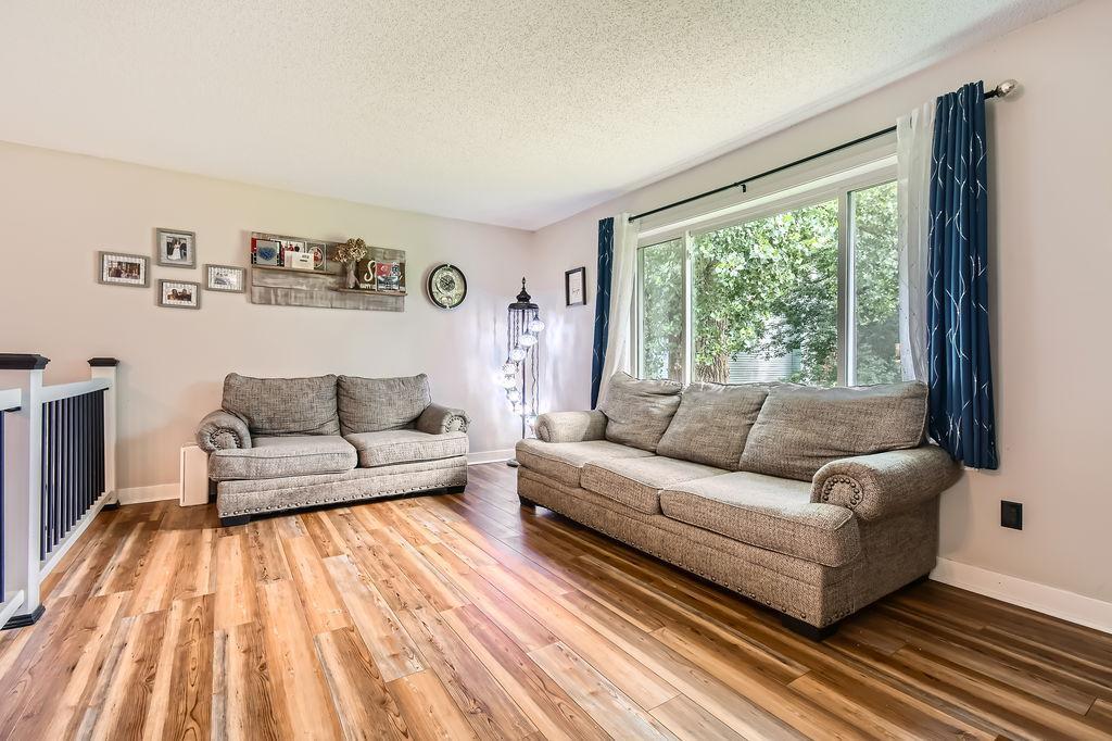 7236 Clear Ridge Property Photo 9