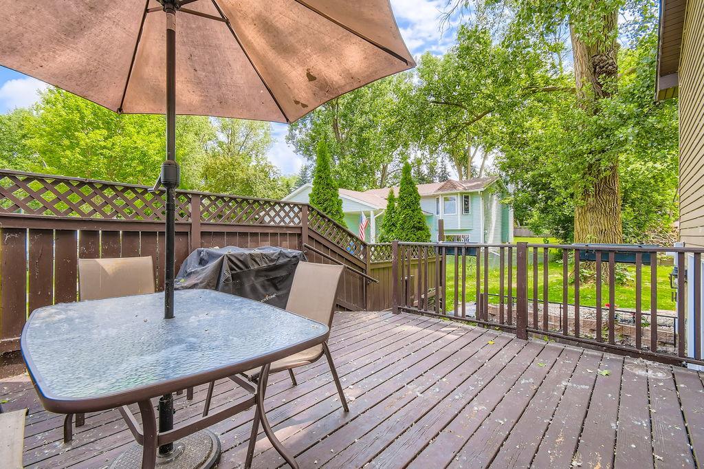 7236 Clear Ridge Property Photo 22