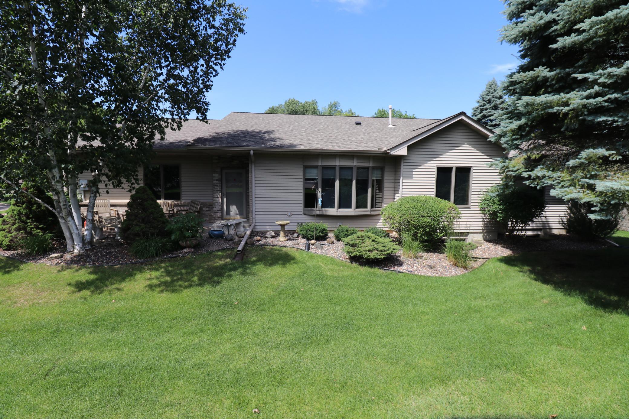 829 Autumn Way Property Photo 8