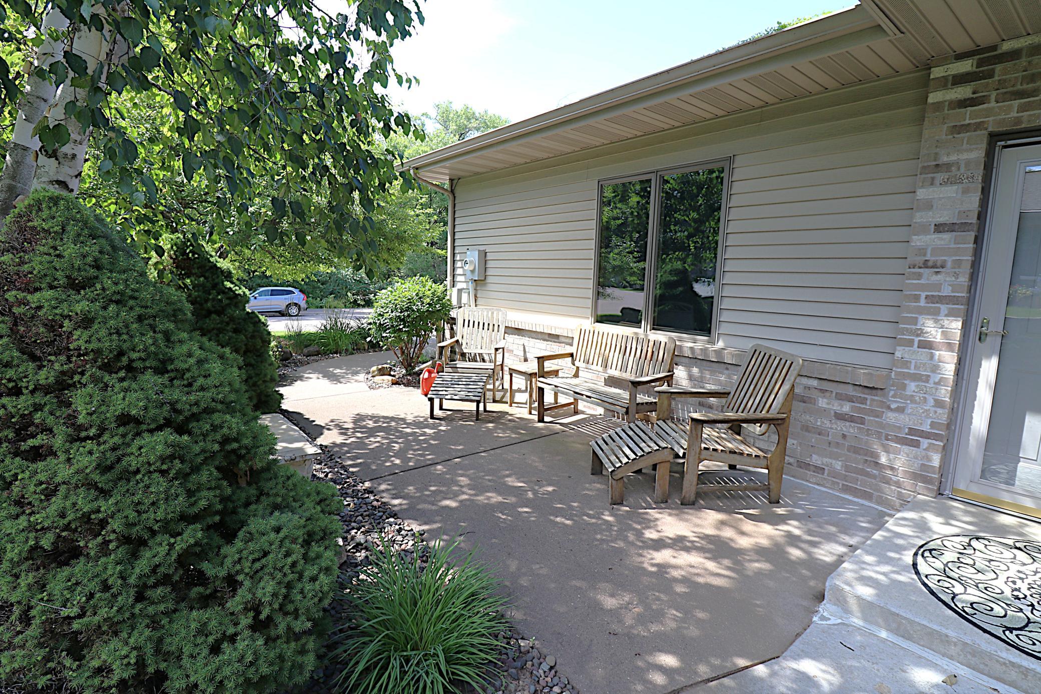 829 Autumn Way Property Photo 9