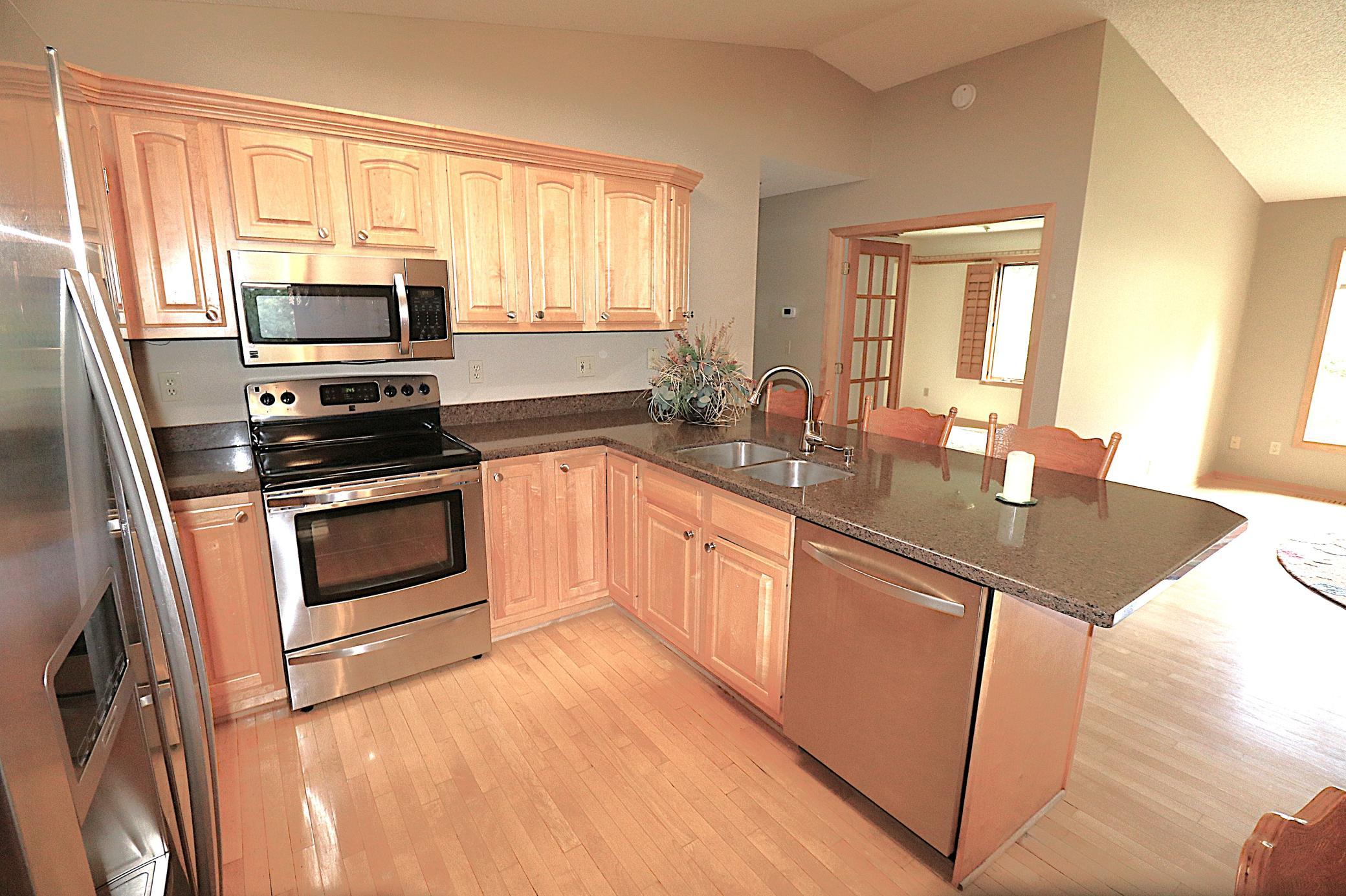 829 Autumn Way Property Photo 11