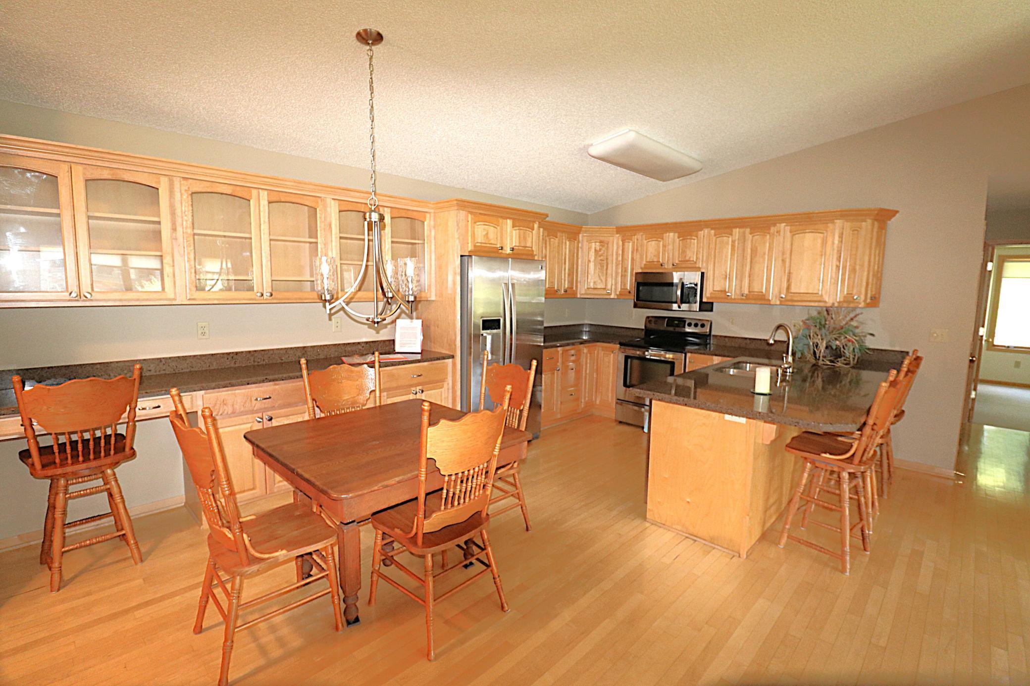 829 Autumn Way Property Photo 12