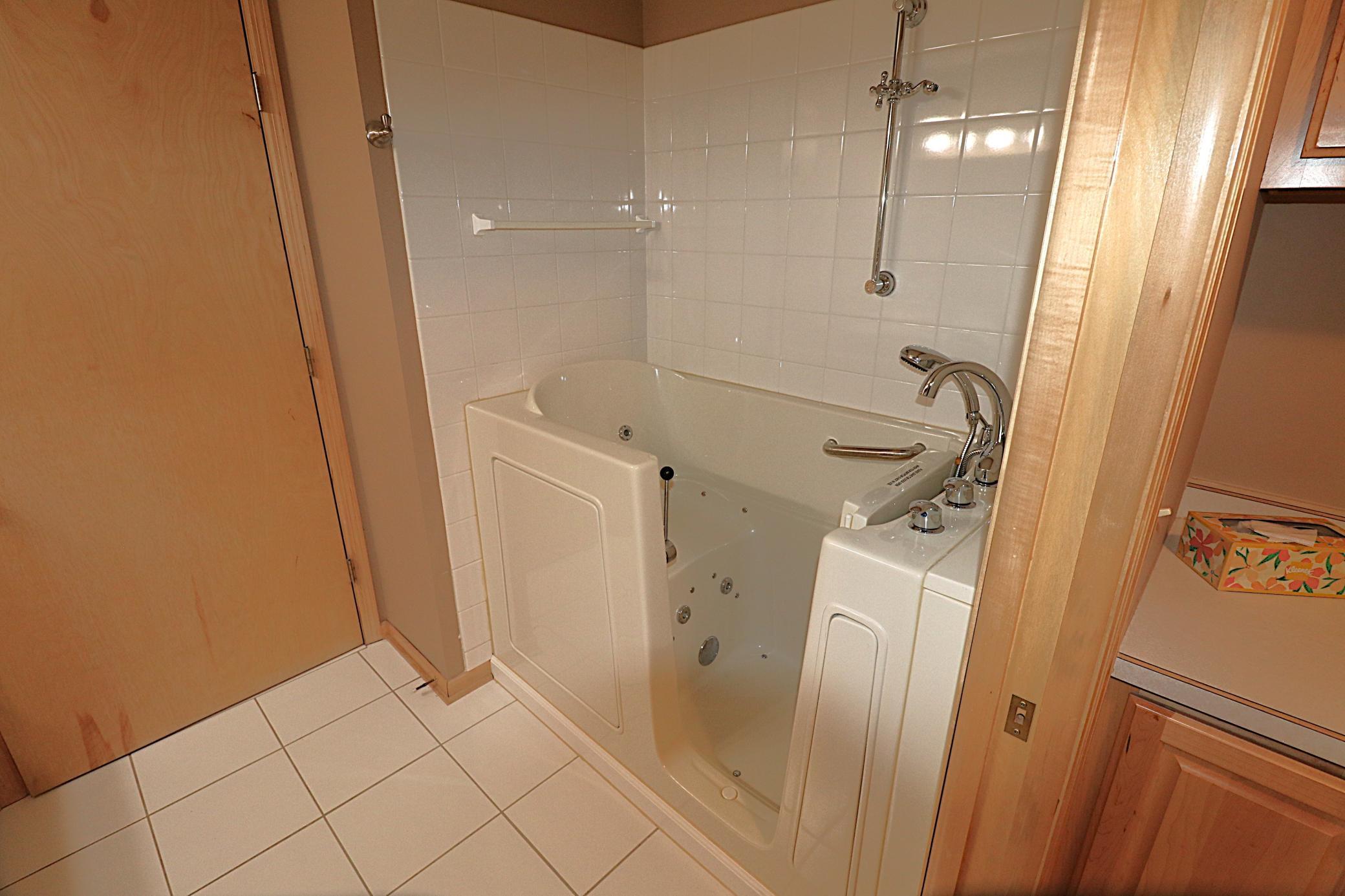 829 Autumn Way Property Photo 17