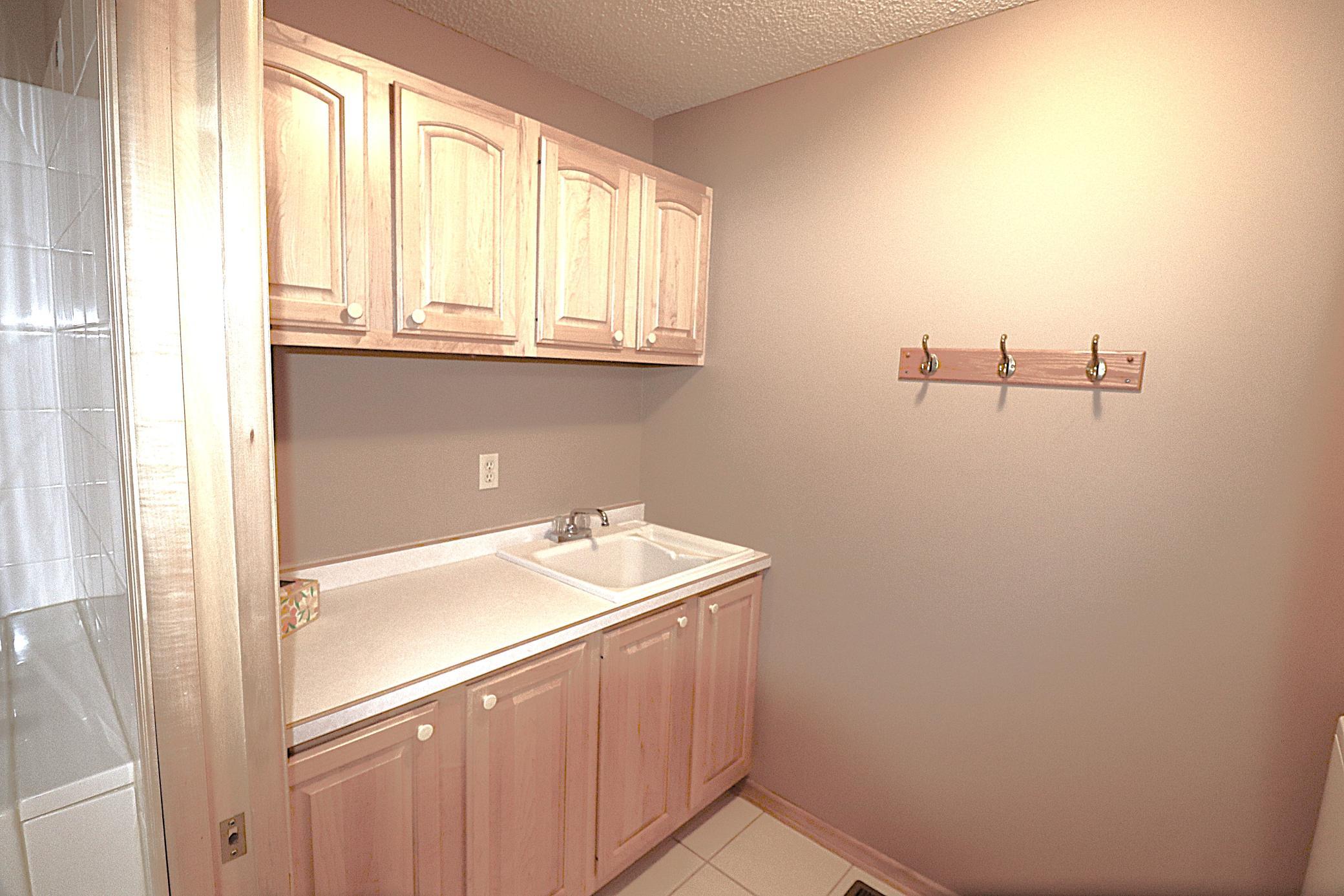 829 Autumn Way Property Photo 20