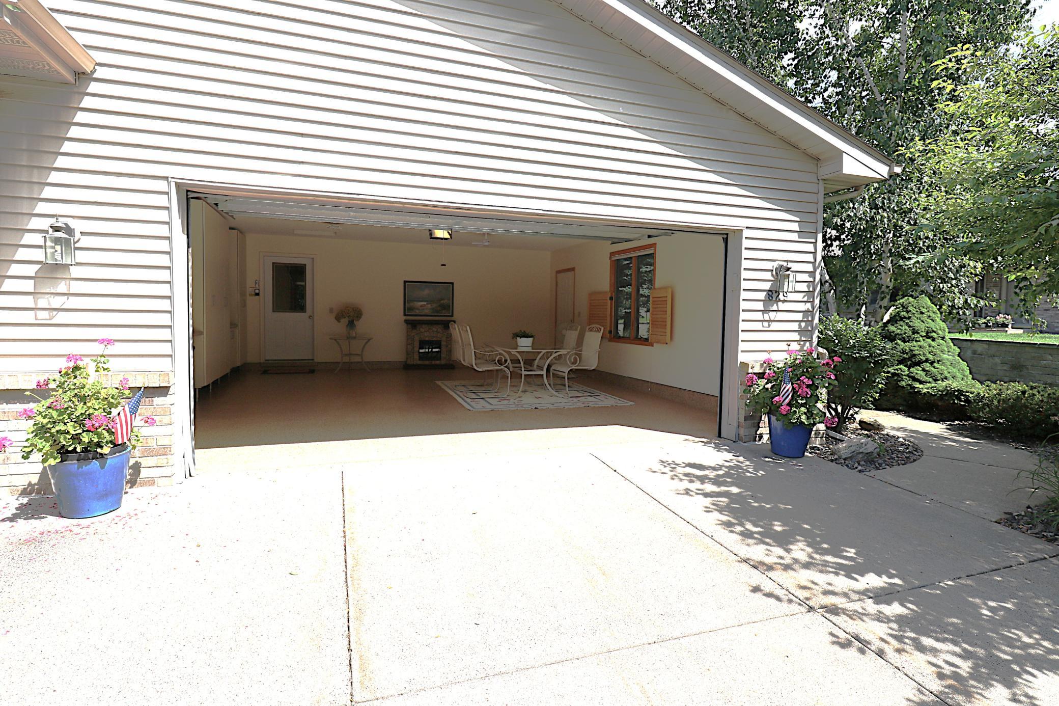 829 Autumn Way Property Photo 22