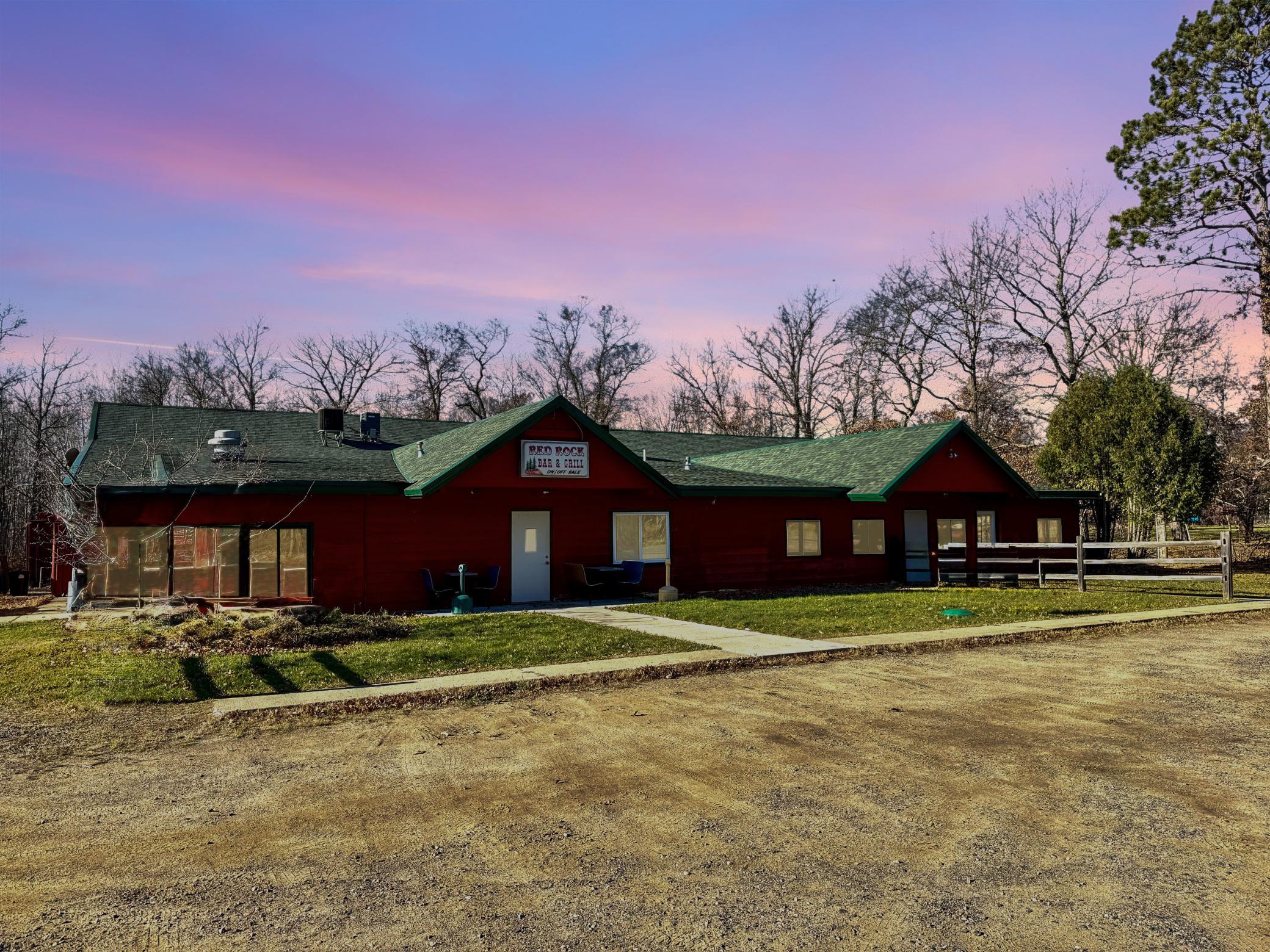 49463 202nd Place Property Photo 1