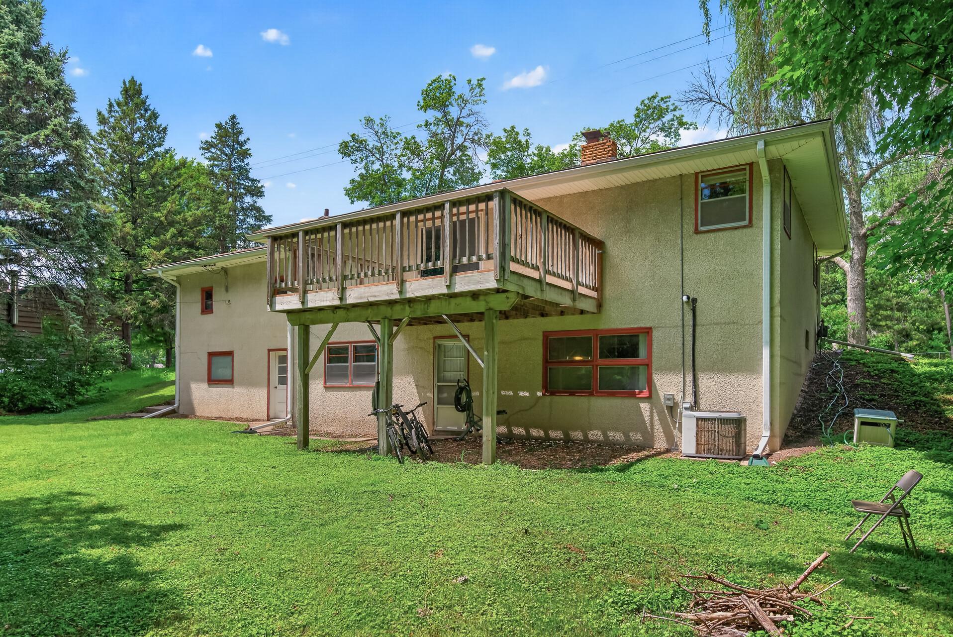 6911 E River Road Ne Property Photo 29