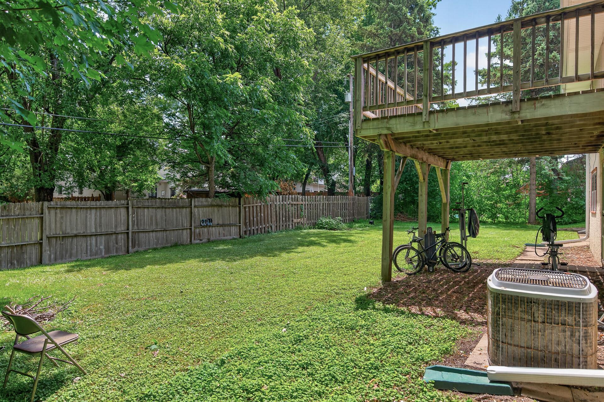 6911 E River Road Ne Property Photo 30