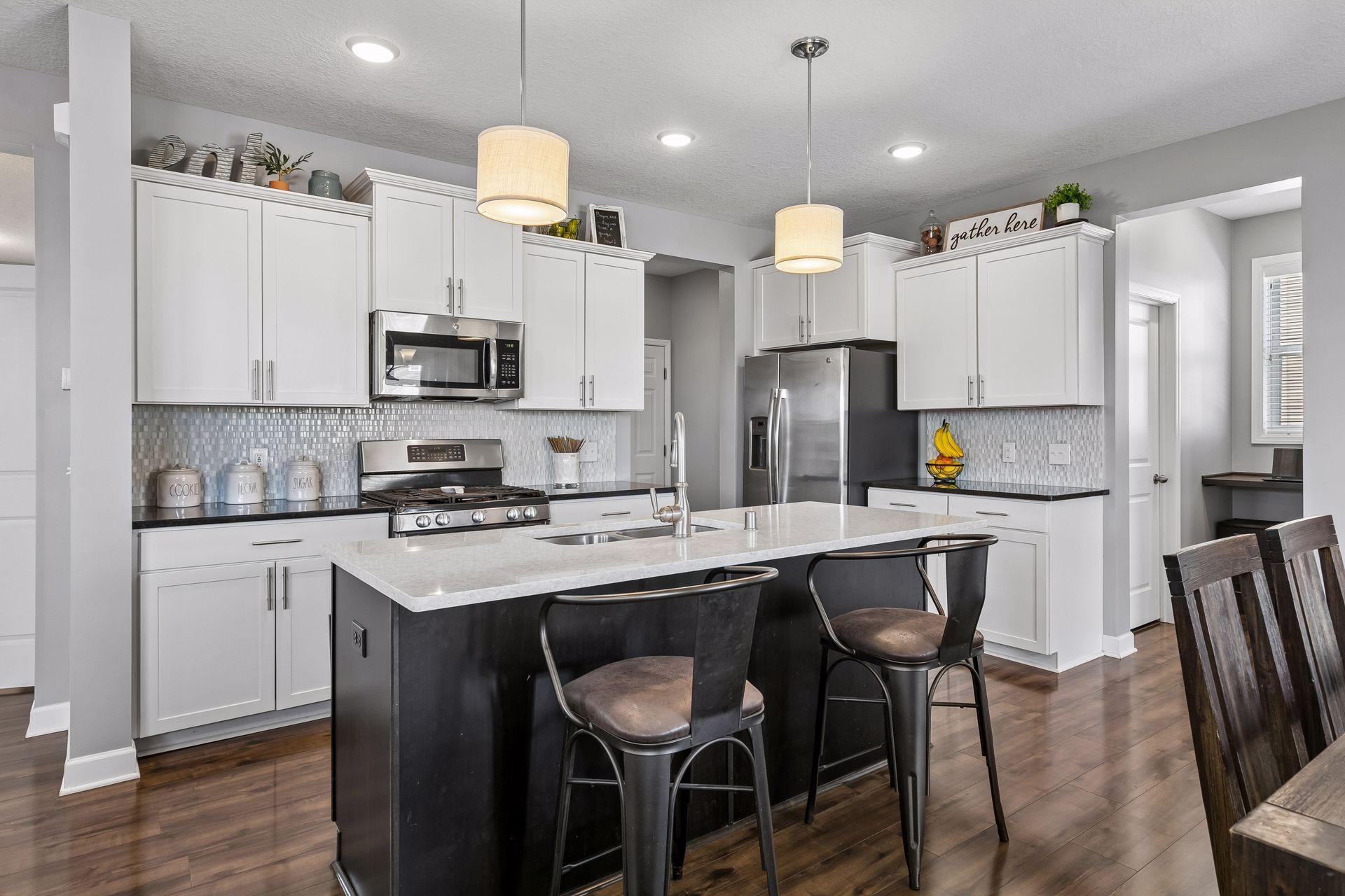 15711 Fair Hill Way Property Photo 4