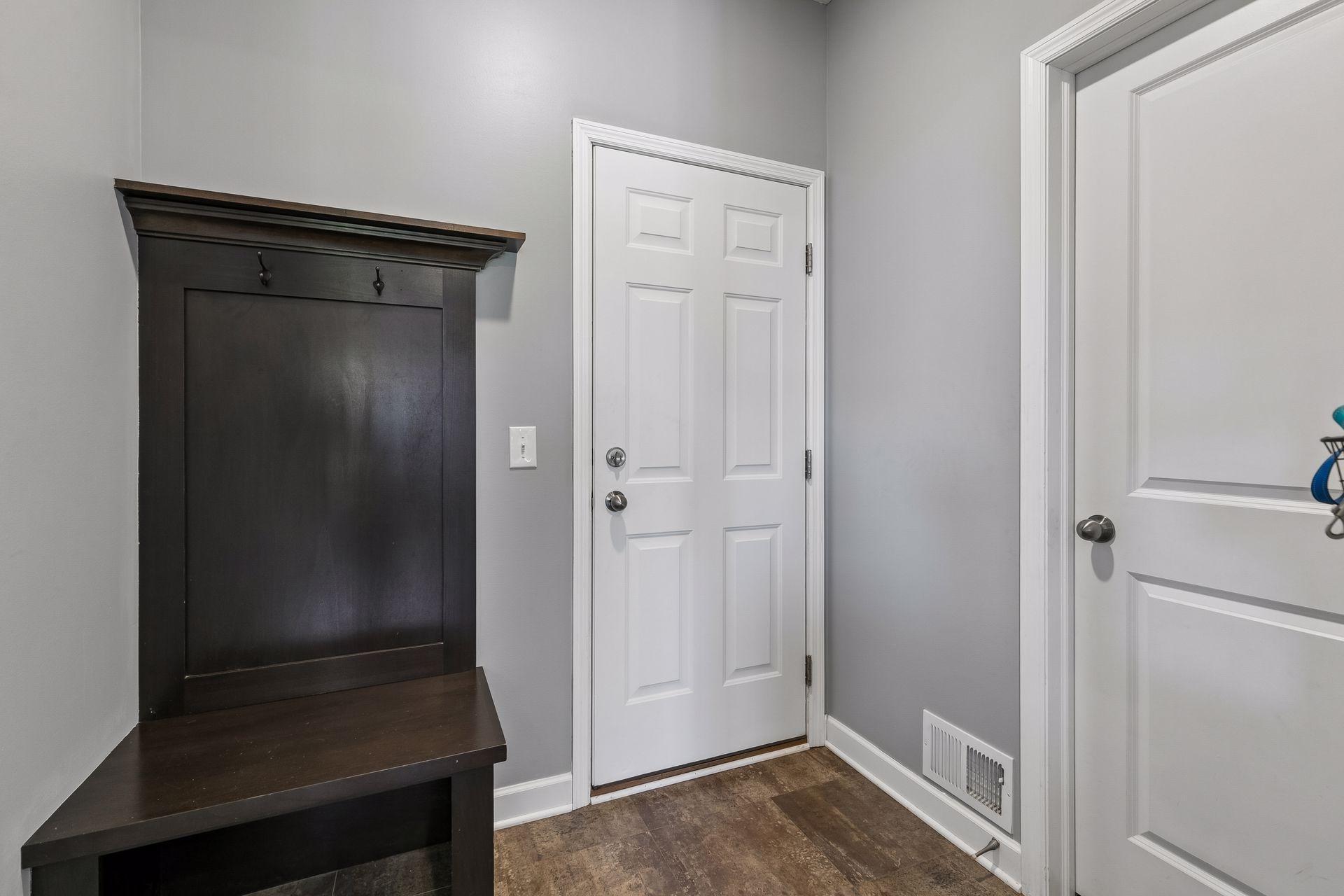 15711 Fair Hill Way Property Photo 17