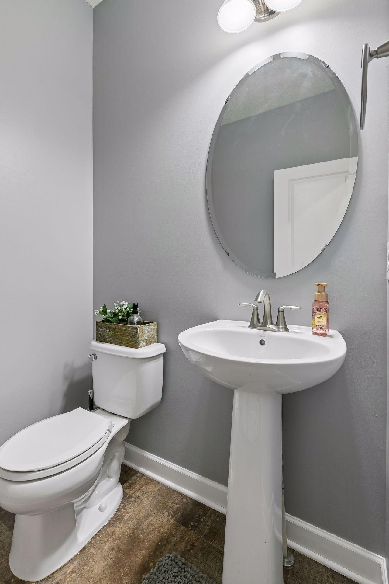 15711 Fair Hill Way Property Photo 18