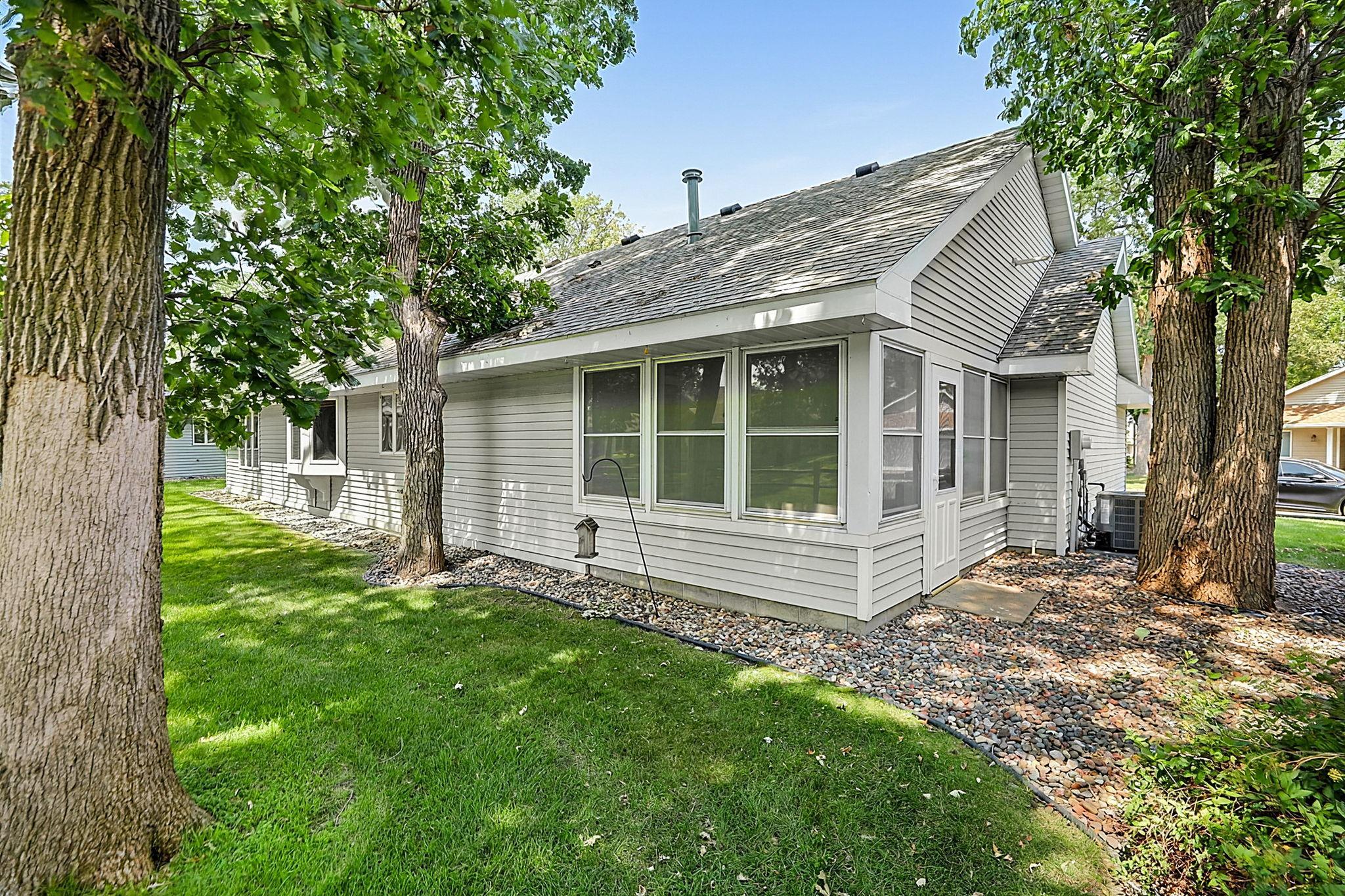 276 Waite Avenue S Property Photo 27