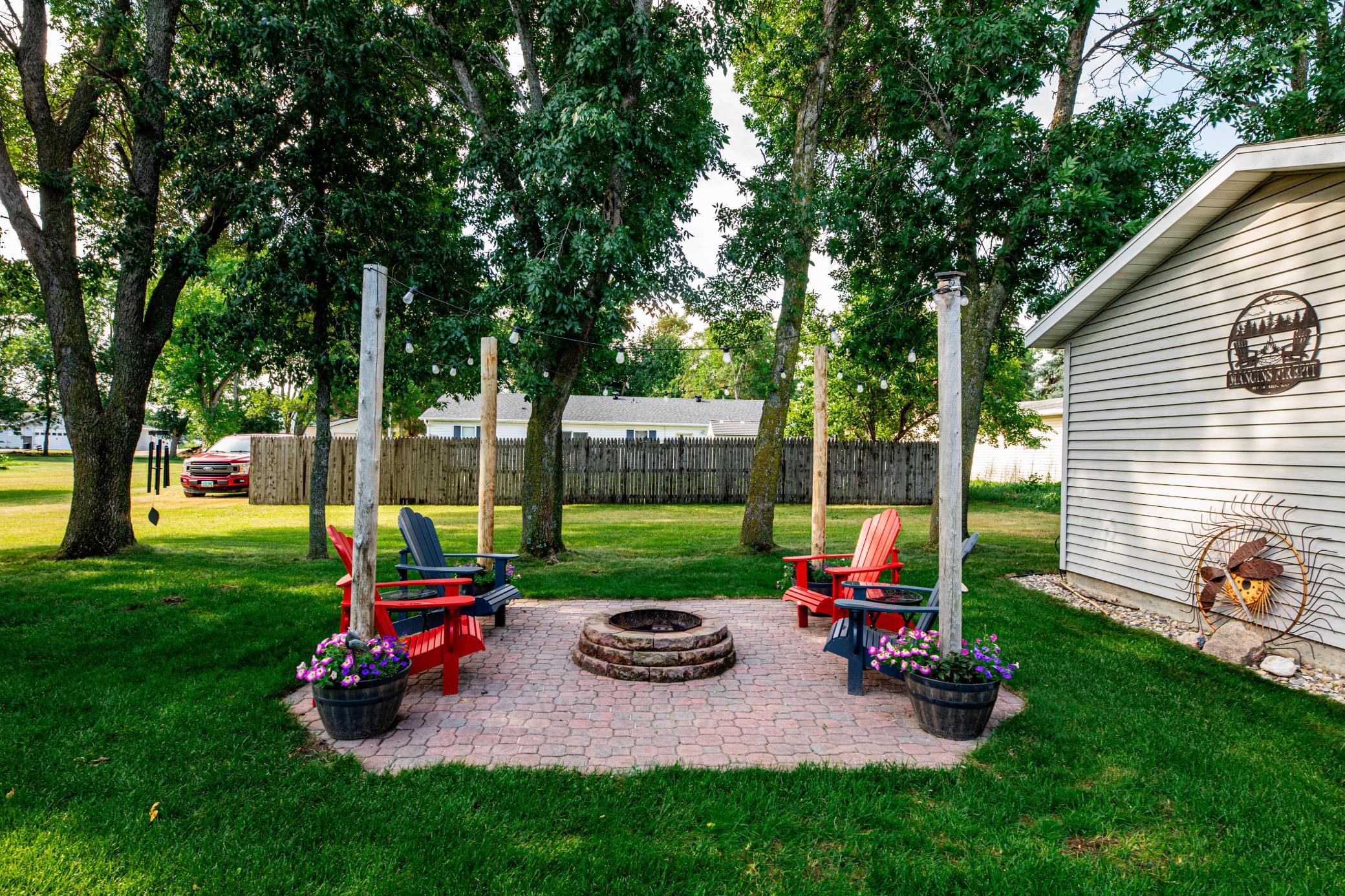204 8th Avenue E Property Photo 9
