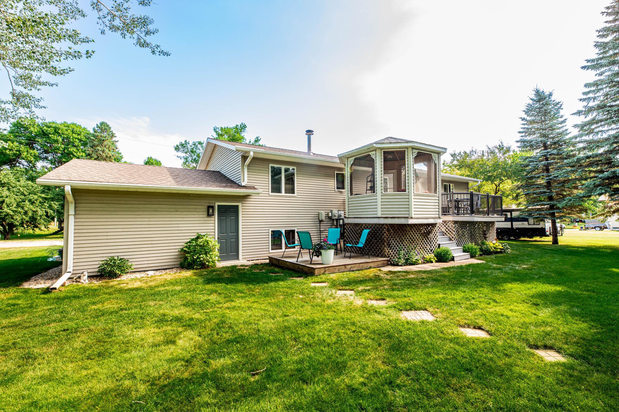 204 8th Avenue E Property Photo 12