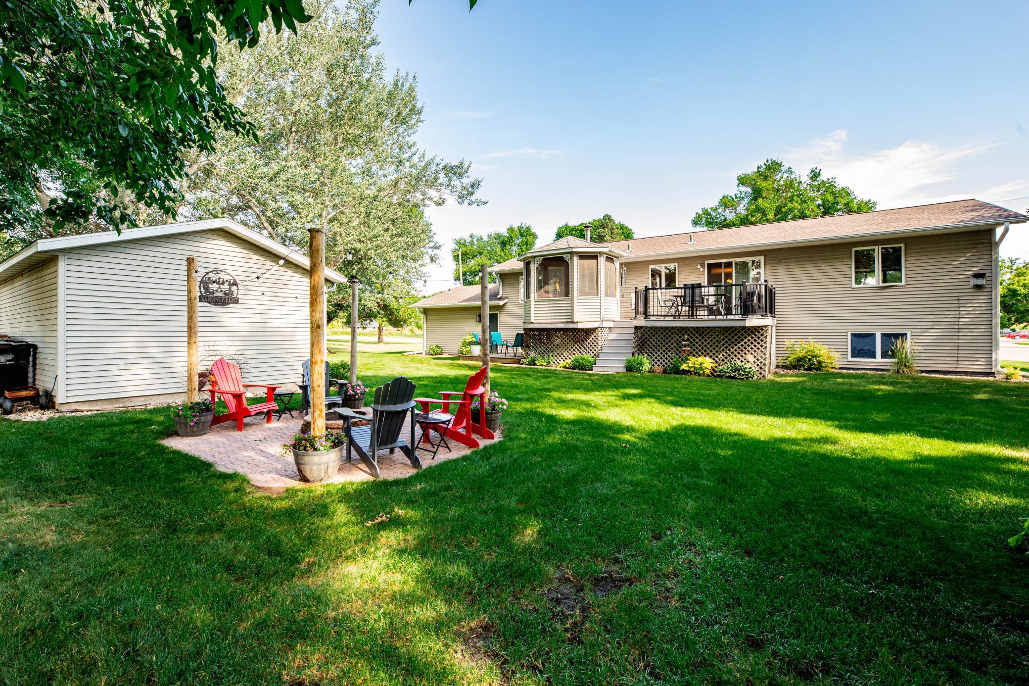 204 8th Avenue E Property Photo 16
