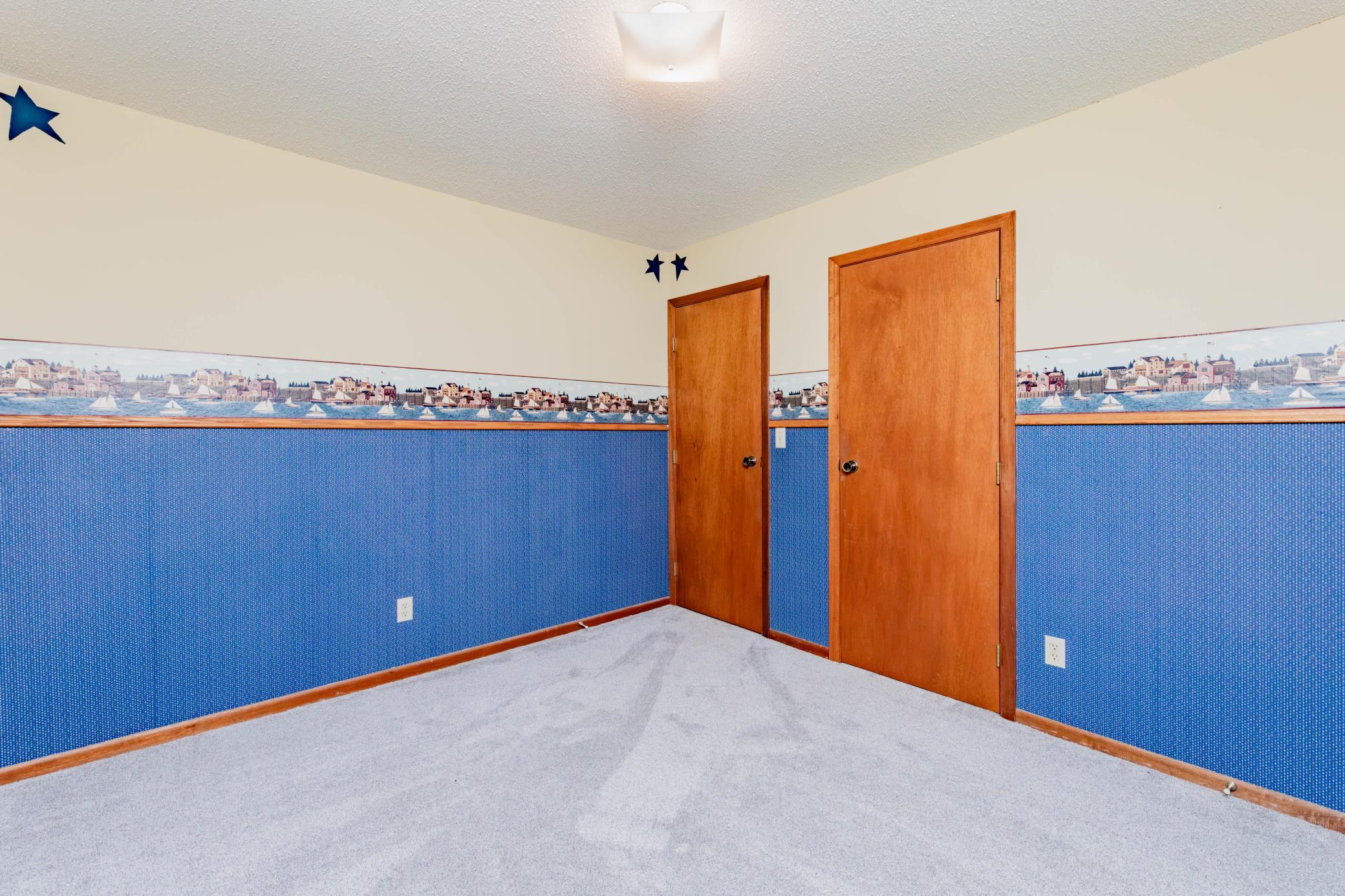 204 8th Avenue E Property Photo 31