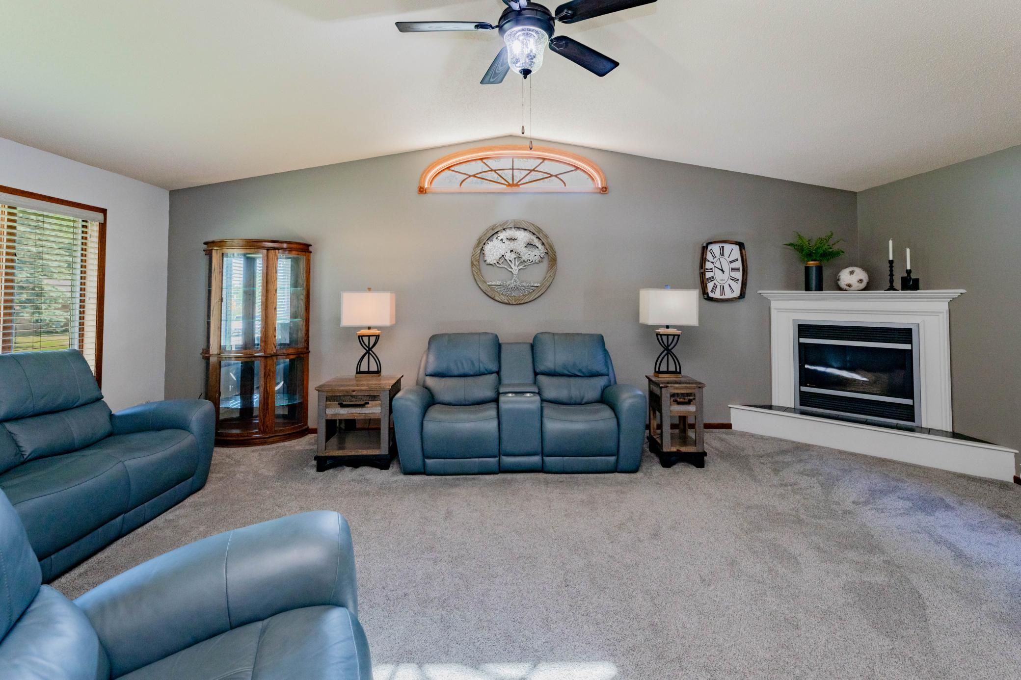 204 8th Avenue E Property Photo 34