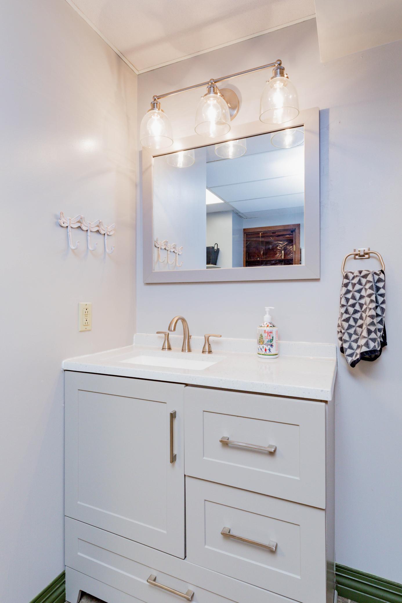 204 8th Avenue E Property Photo 57